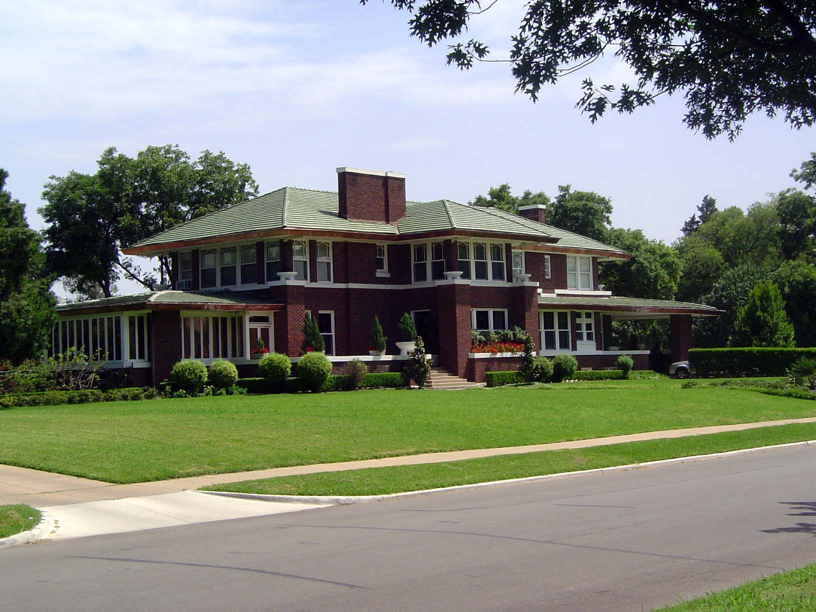One of many Prairie-style houses along Swiss Avenue.