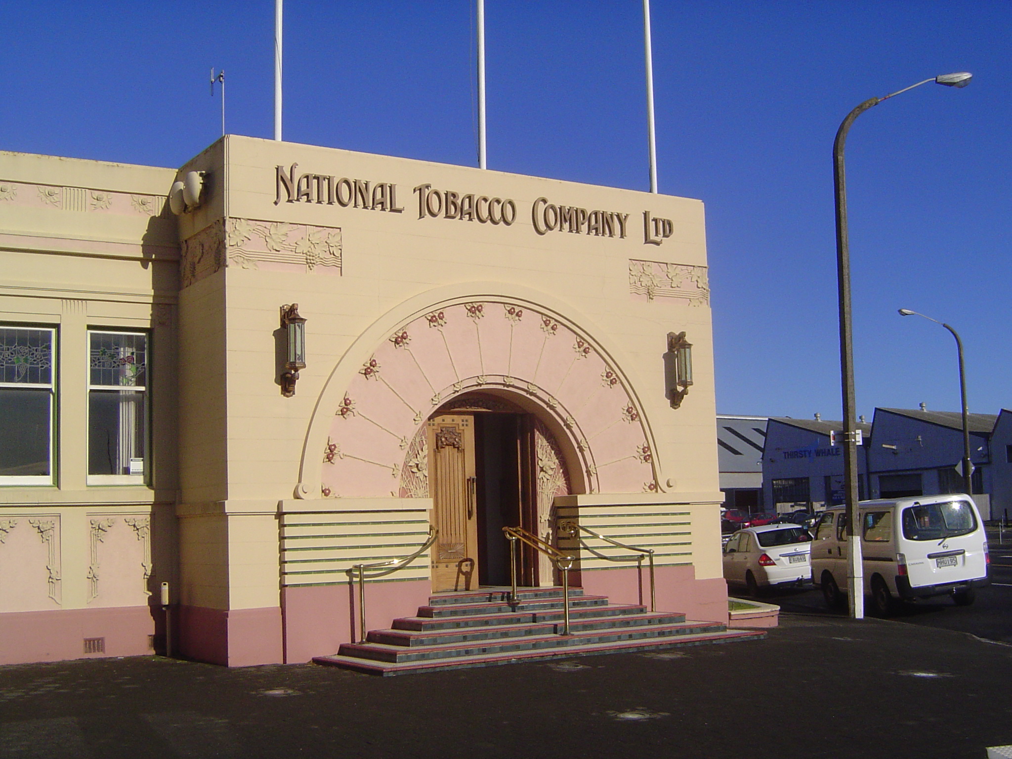 One of the most elegant buildings in town, National Tobacco was founded in 1922 by Gerhard Huscheer, and it was he who after the earthquake