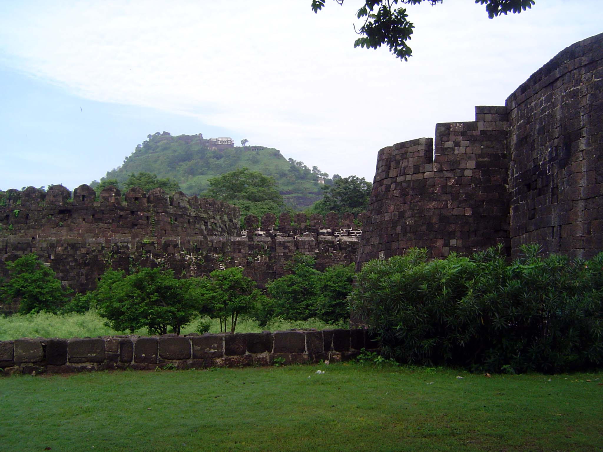 Ibn Battuta wrote further of Daulatabad: "It is divided into three sections, one is Daulatabad proper and is reserved for the sultan and his