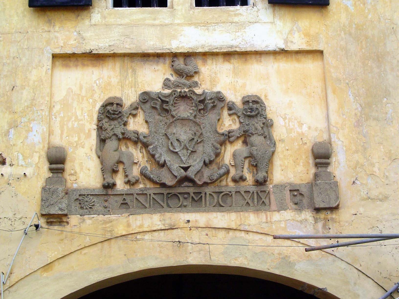 Again: the VOC, 1699.