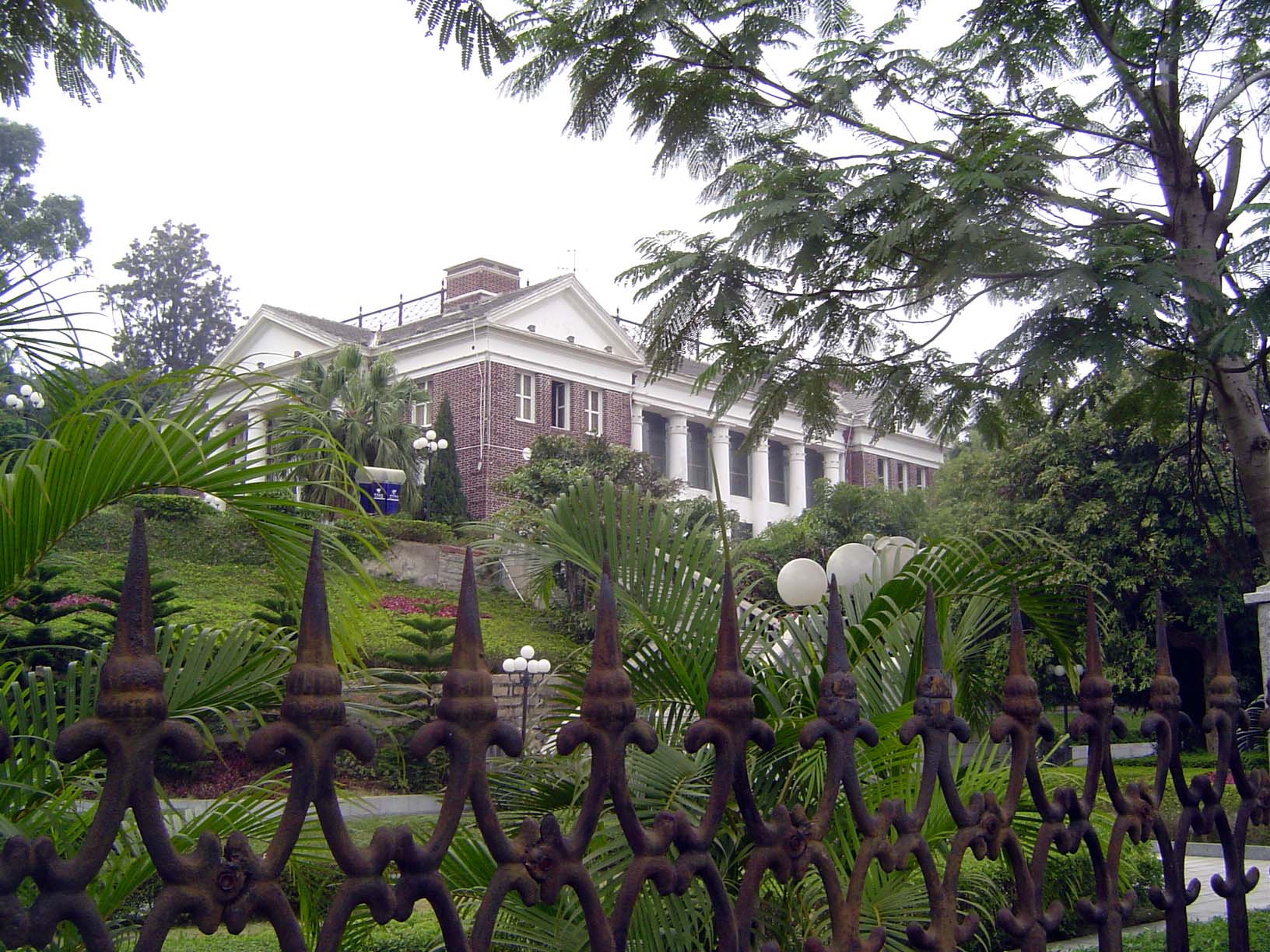 Nearby is this grim building, redolent of the American South. It was formerly the U.S. consulate.