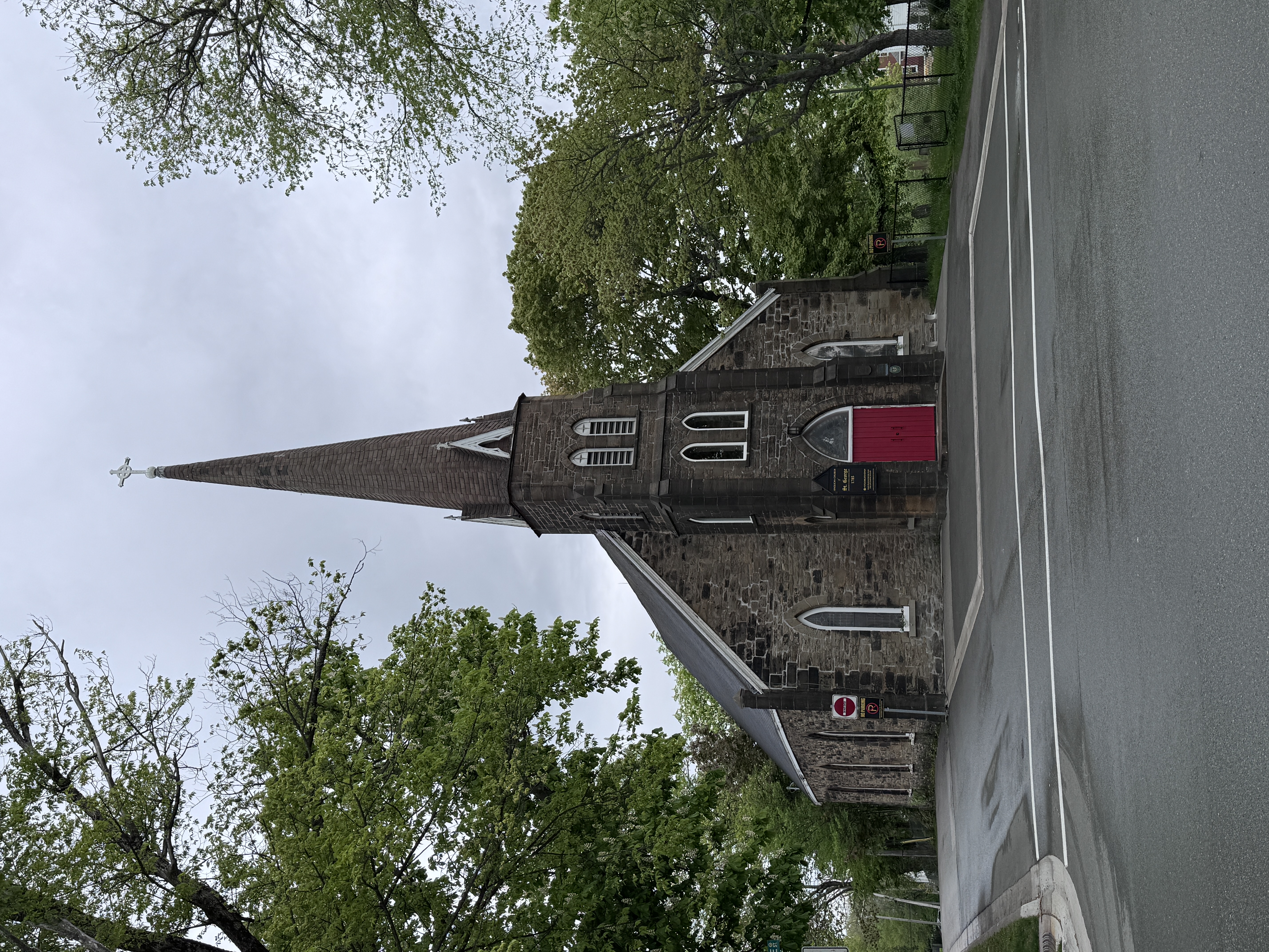 Very little is left of Sydney from before 1900, but here's St. George's Anglican, built in 1785, the year of the city's founding.  Alas, it'
