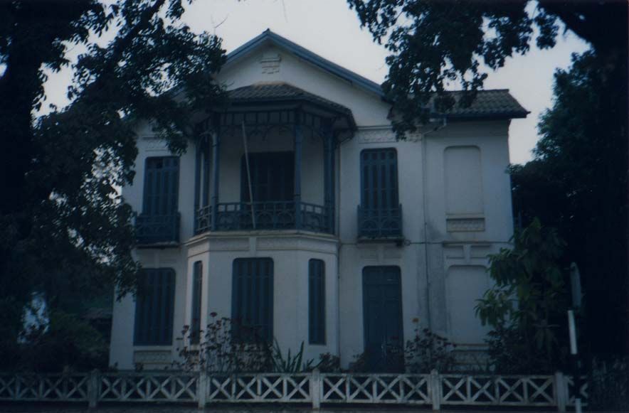 Many of the houses here lie on very quiet side streets.