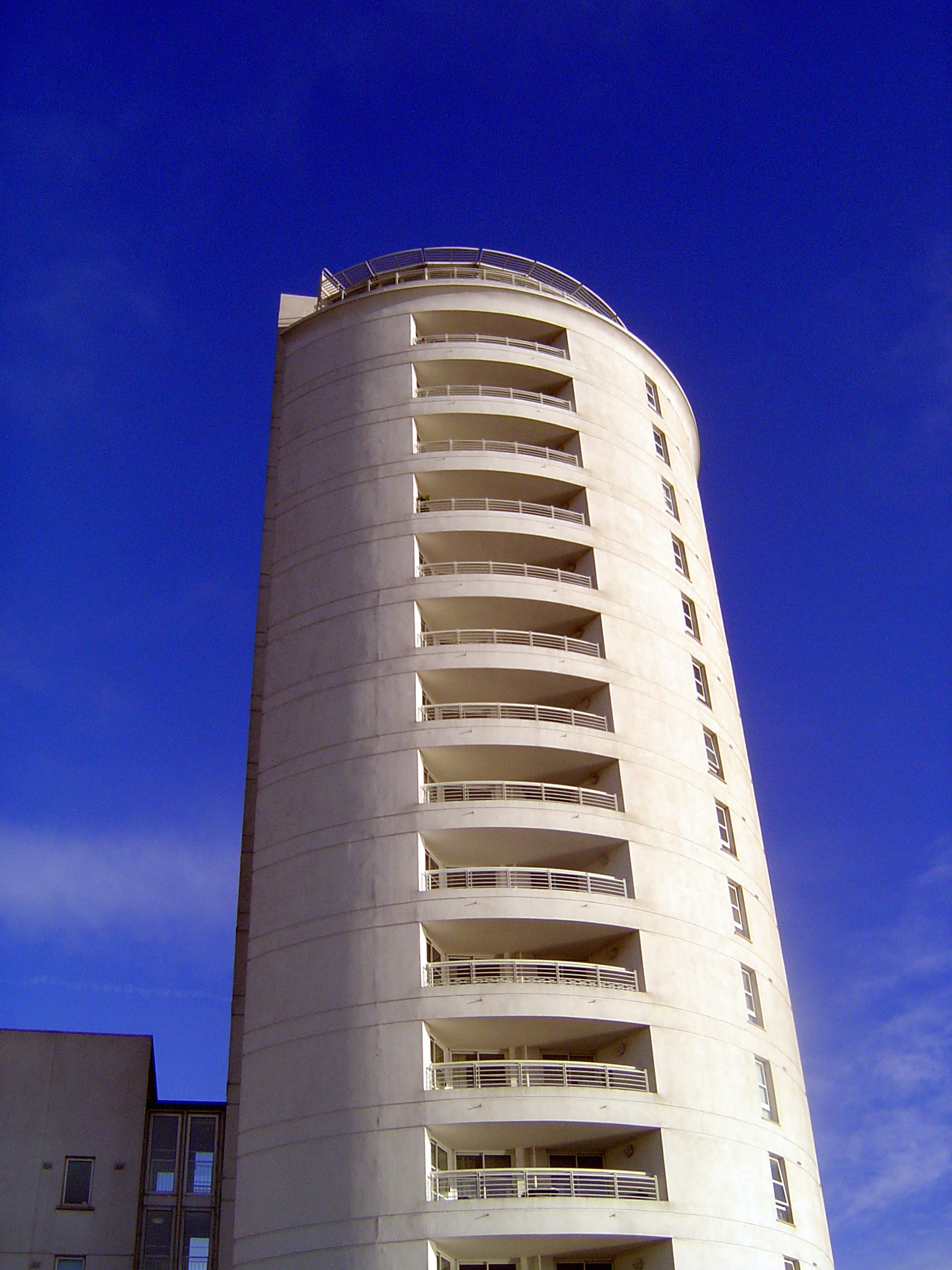 The Barrier Point apartments of 2001, very reminiscent of London's early 1930s architecture.