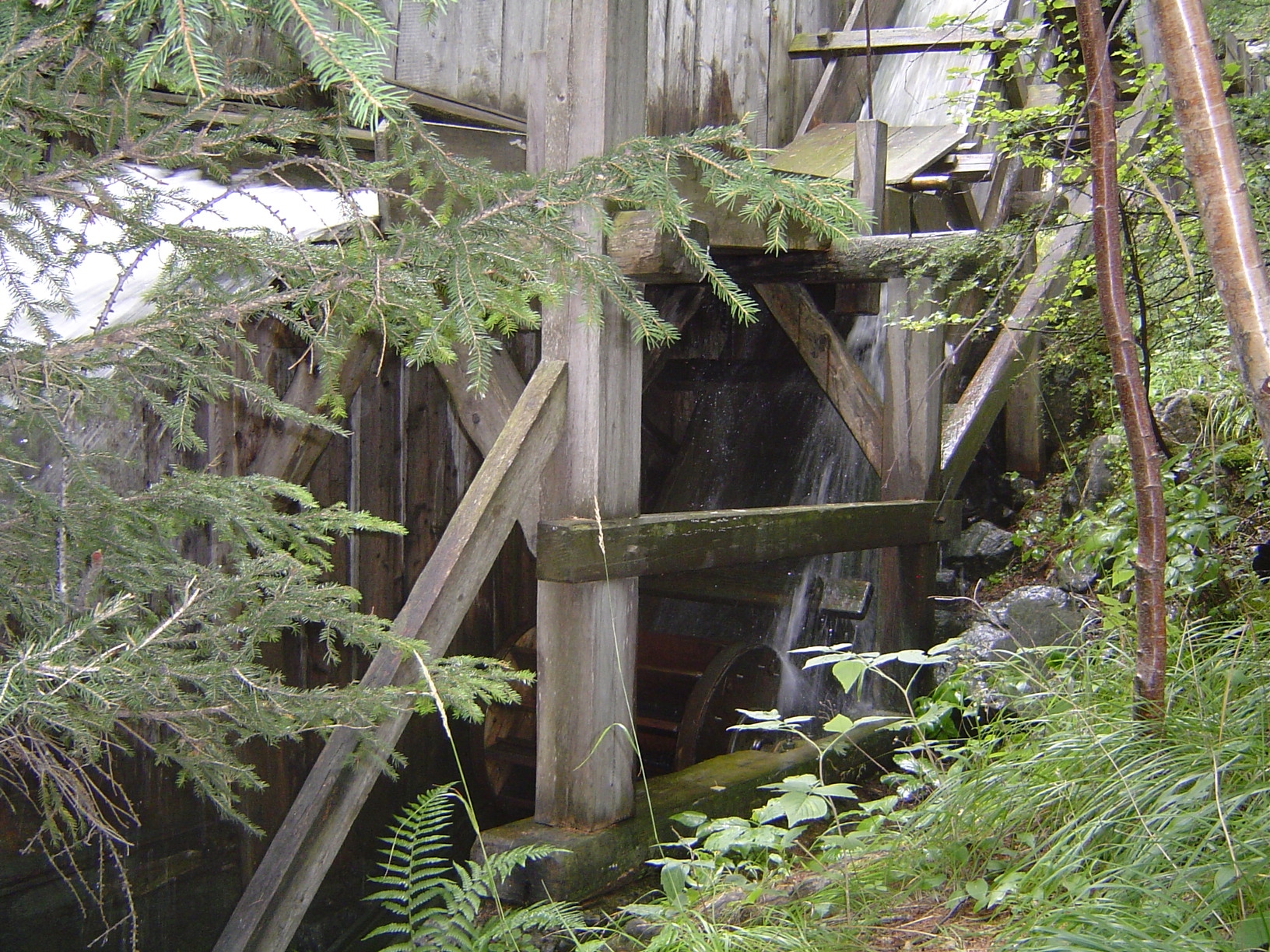A high-speed wheel.
