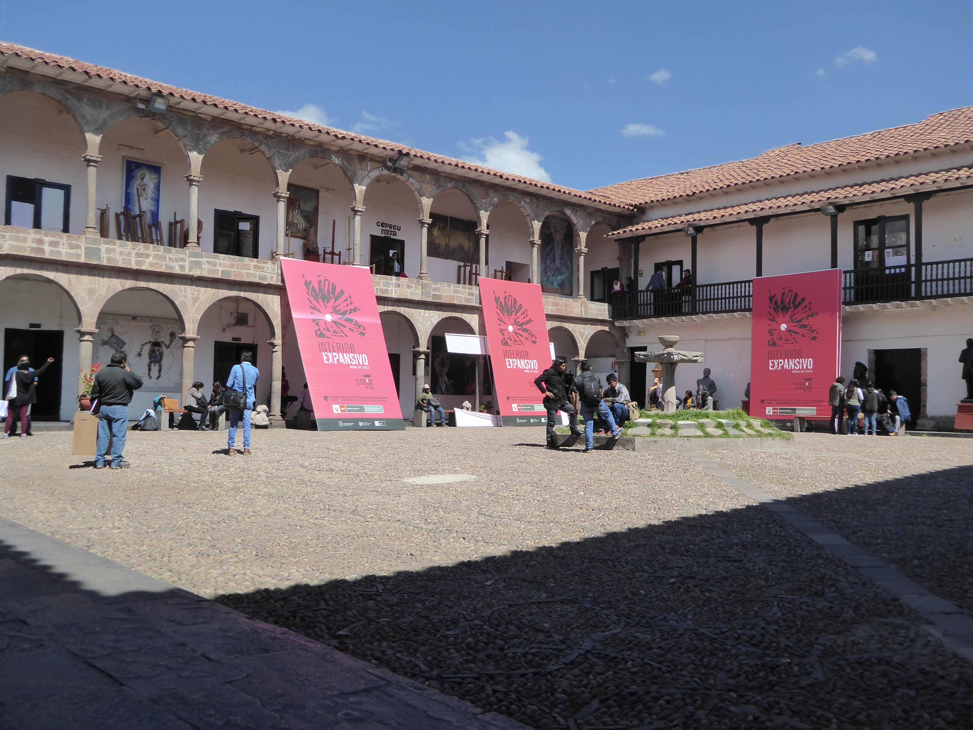 The home was restored in 1976 for the Regional School of Fine Arts Diego Quispe Tito.