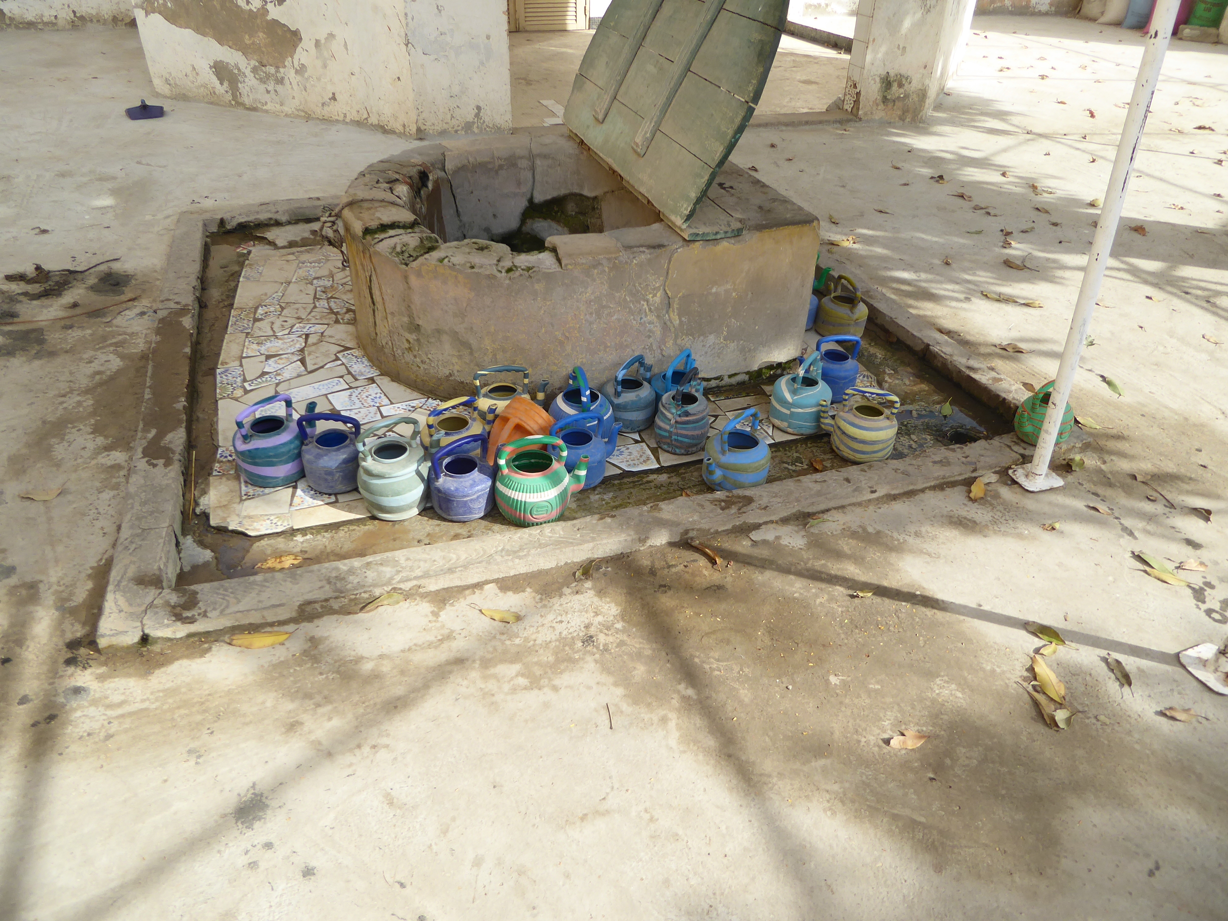 The mosque has one of the few wells on the island, which perhaps explains the mosque's location.