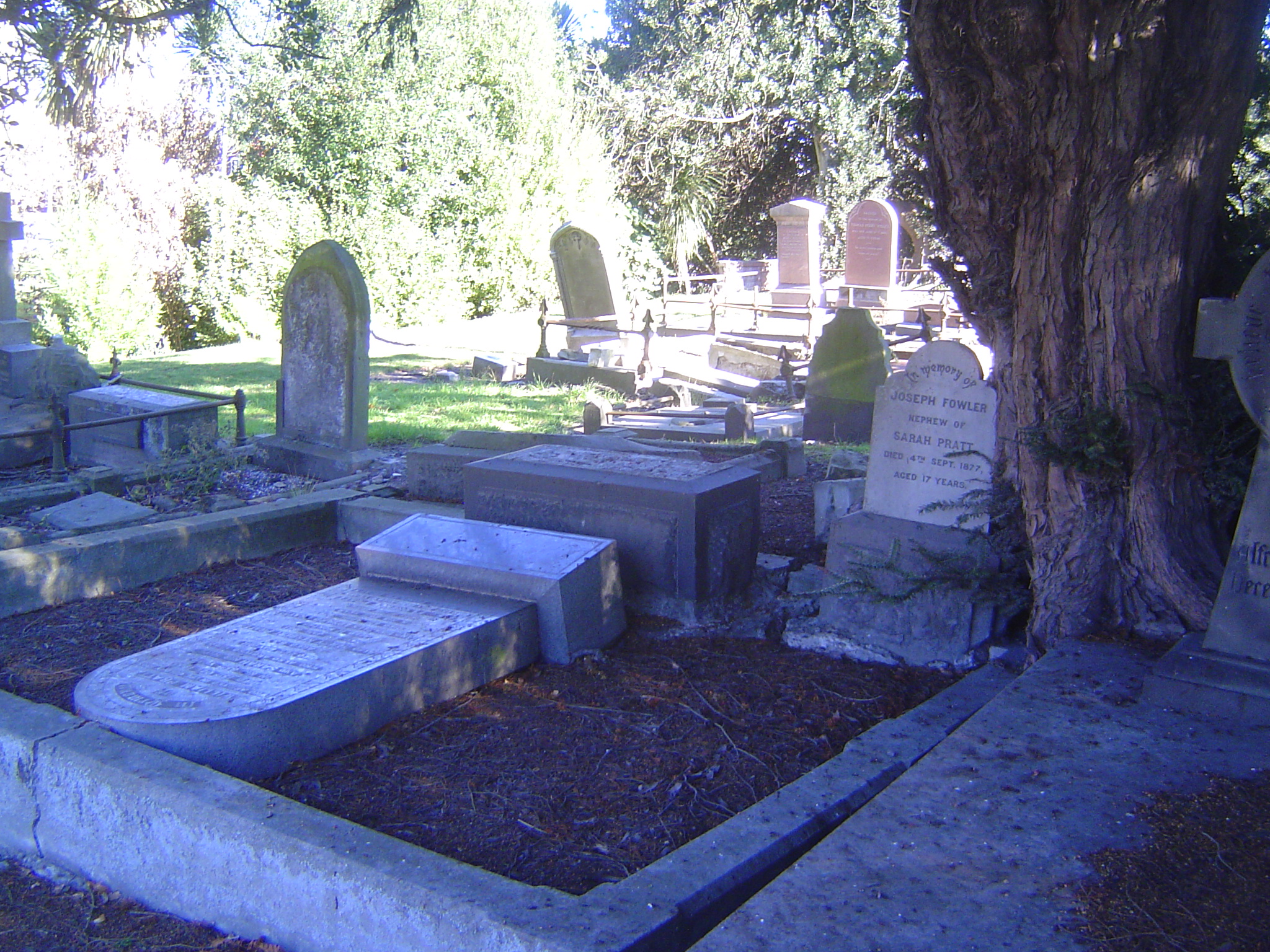 You don't have to go far inland, however, before you spot trouble, in this case at the Barbadoes Street Cemetery. The stones hadn't been rig