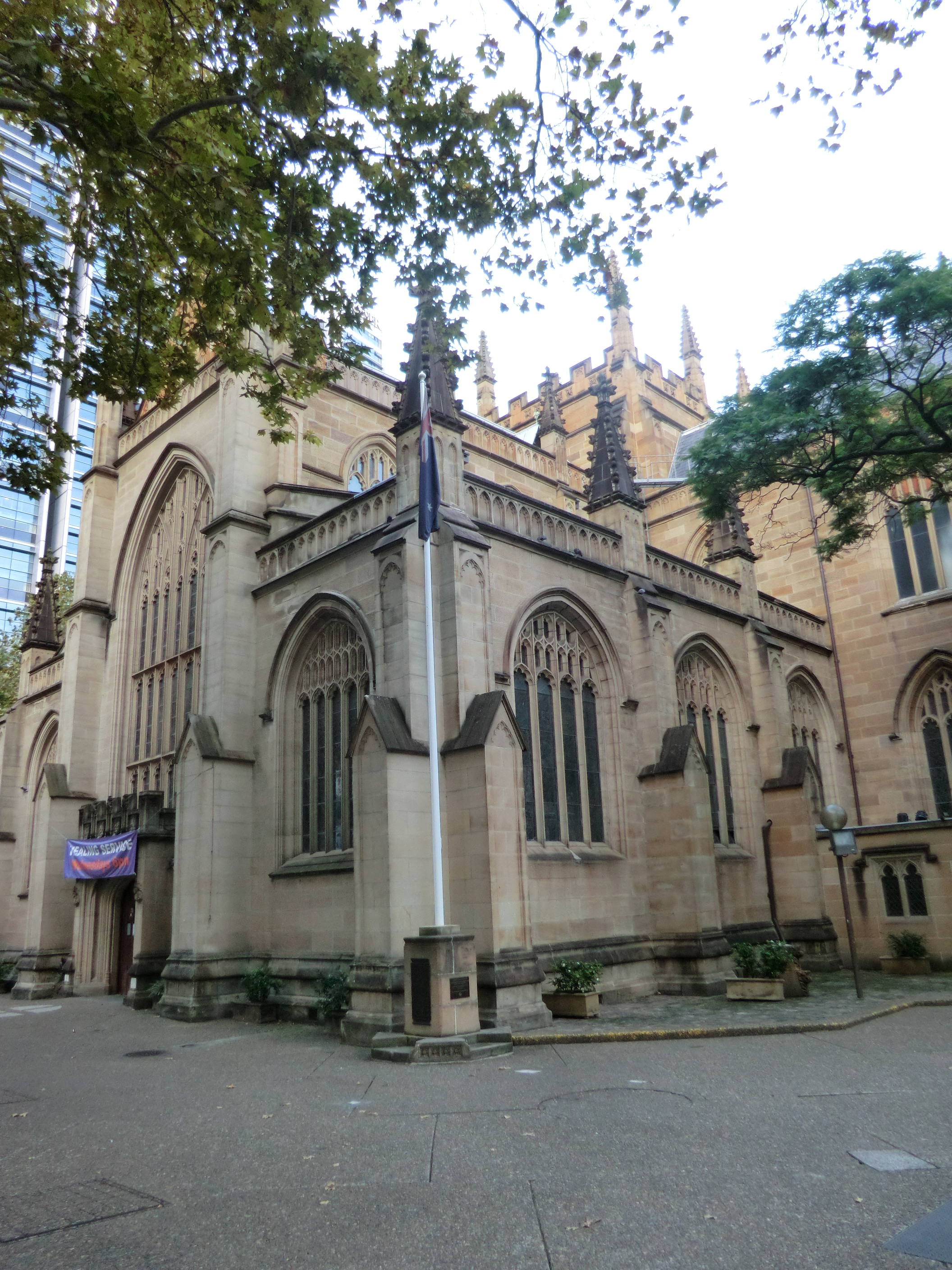St. Andrews, consecrated in 1868, is the cathedral church of the local Anglican diocese. Joan Kerr calls it the "perfect example of the colo