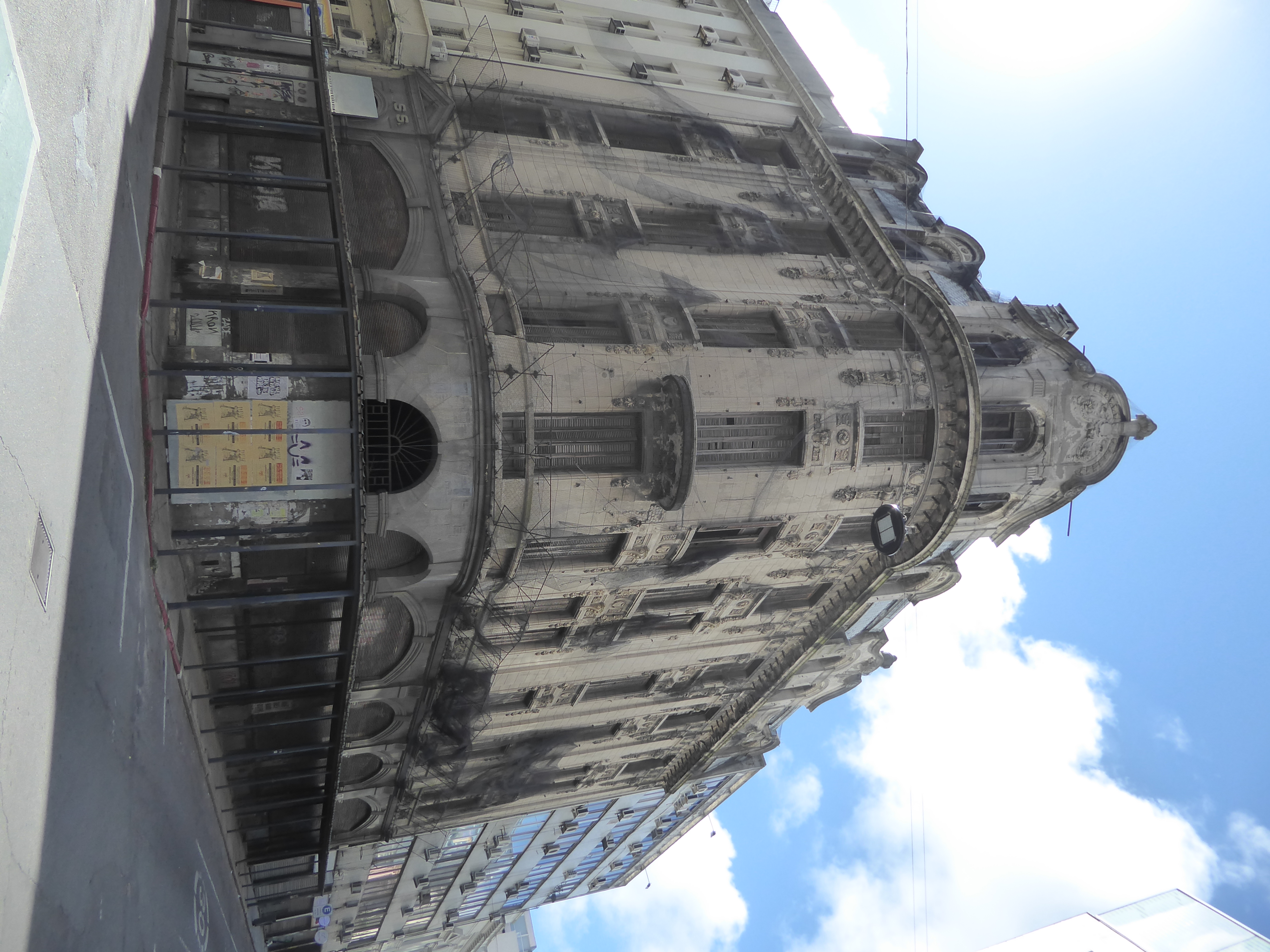 Here's another corner building, this one bringing to mind Montevideo's unhappy 1970s.