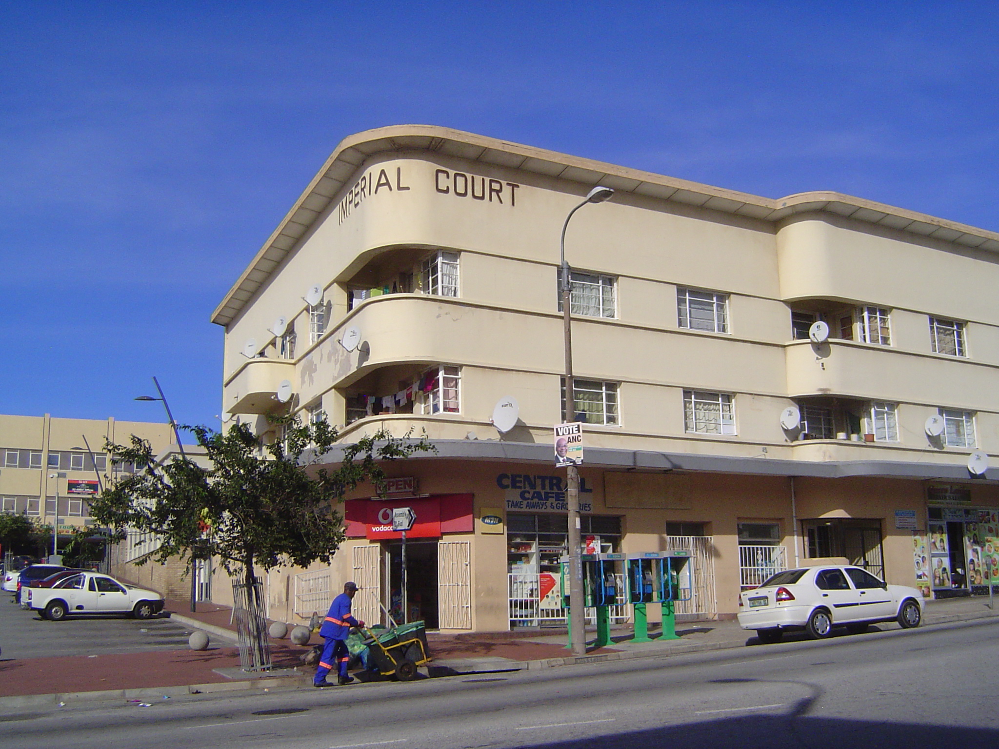 Nearby, a bit of Deco from the last gasp of Empire.