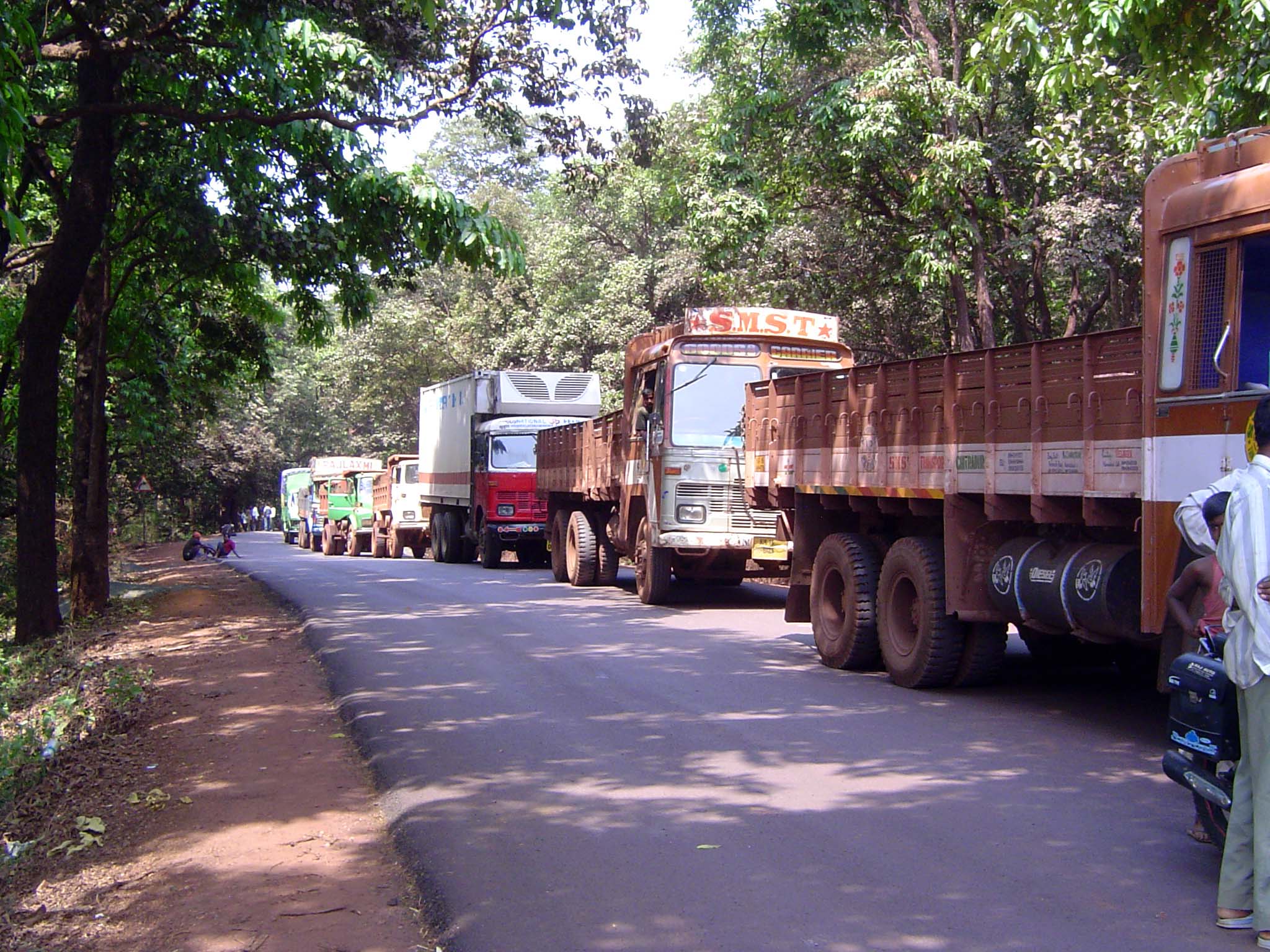 Most of the traffic is trucks. Any guesses why they're backed up?
