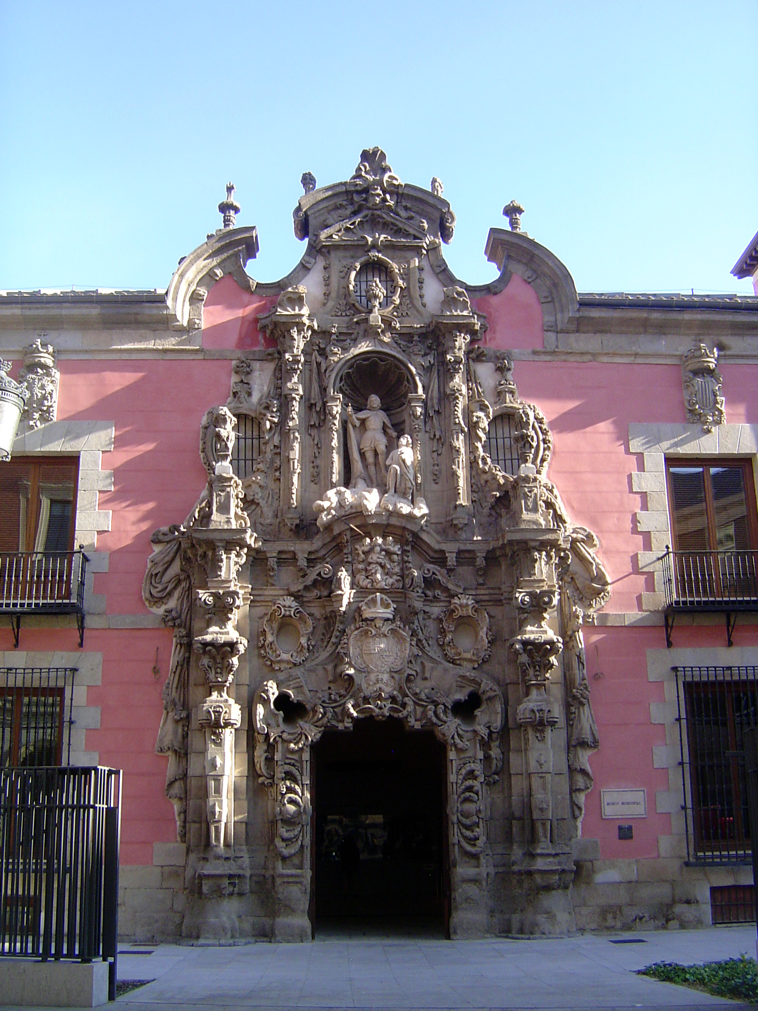 Here's another building he praises highly, the Royal Hospicio del Ave Maria y San Fernando, or Hospital of San Fernando. It was designed by