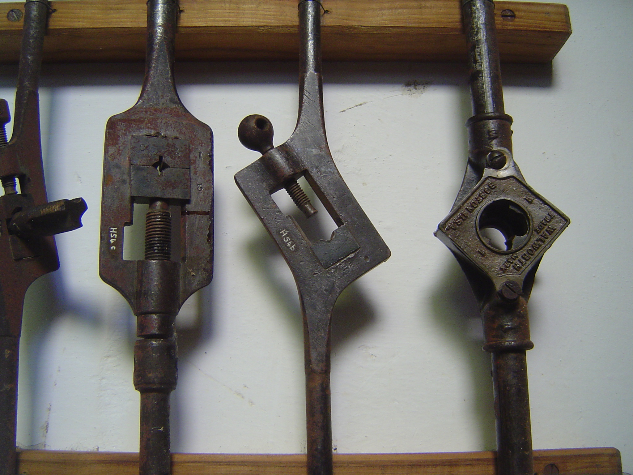 Various shops are here, including tools for metalwork.