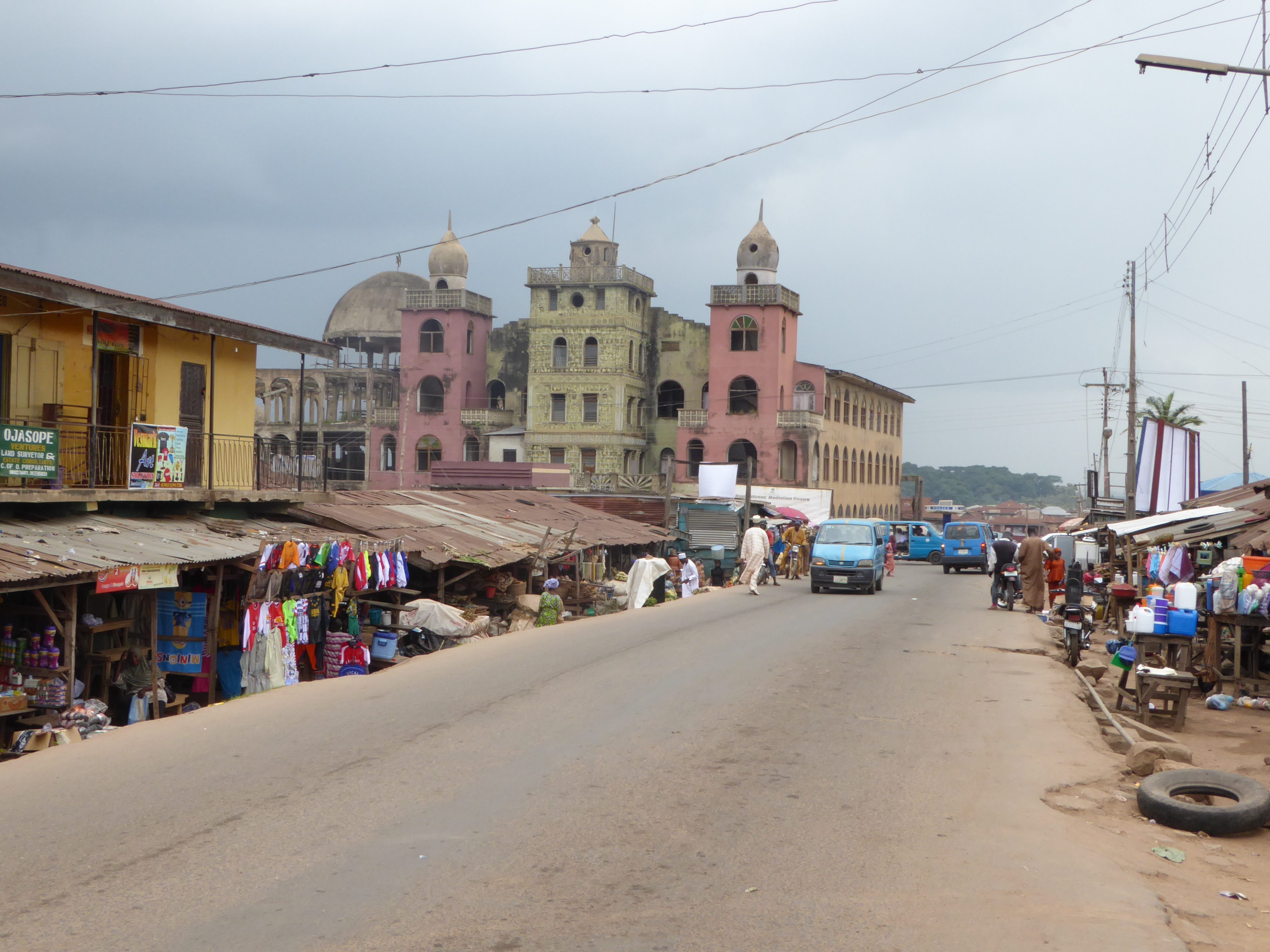 And here's the central mosque of Oshogbo. There's some irony is Islam's presence here, but you have to dig a bit. The town had been establis