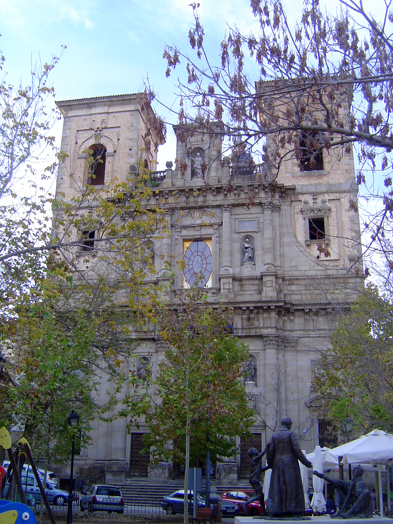 The 17th century Jesuit Church of San Juan Bautista is in the style developed by the Jesuits at Rome's Gesú church. After the expulsion of t