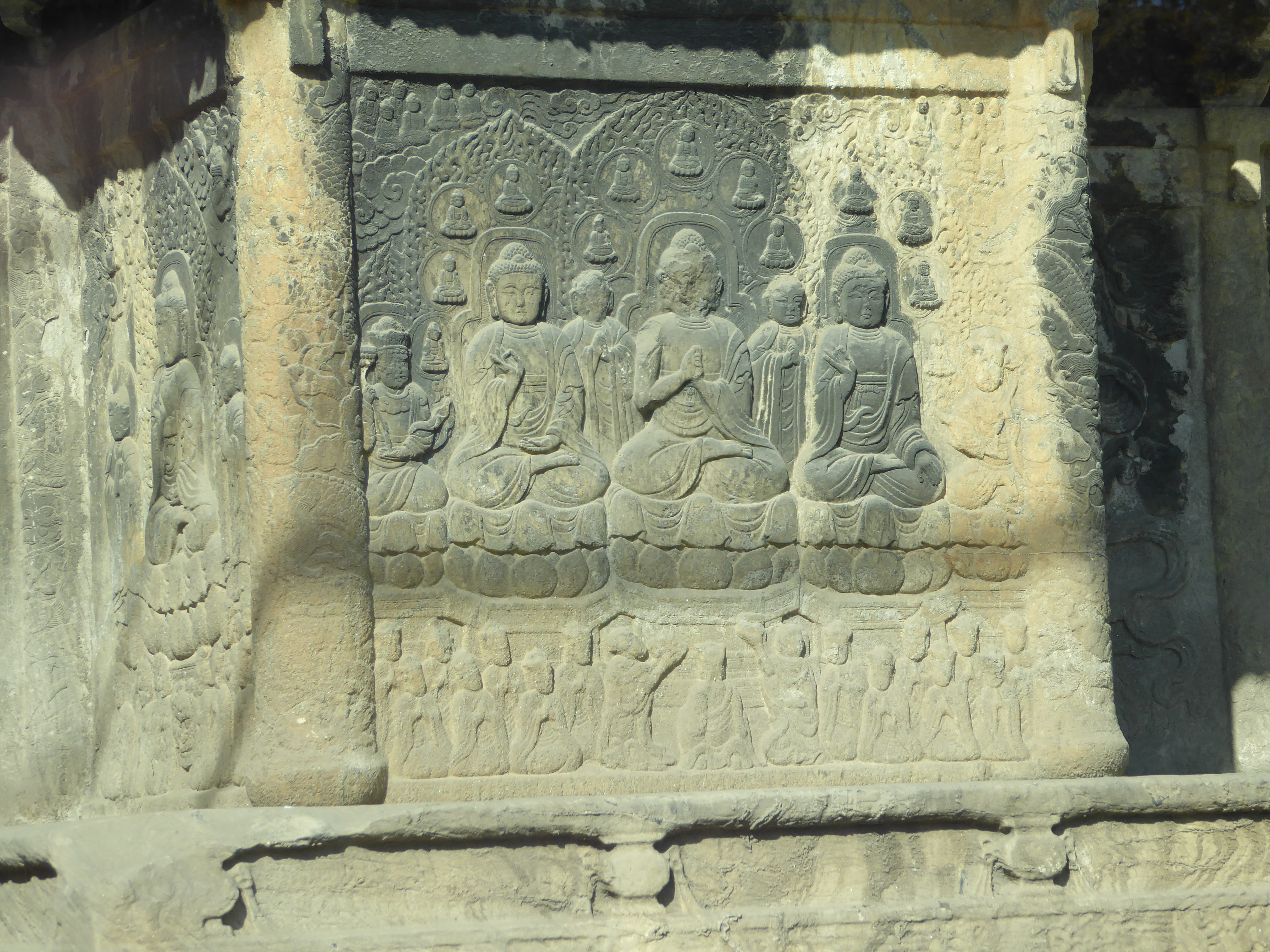 One more panel: apparently these panels illustrate stories from the jatakas, or prior lives of the Buddha. The panels up top, unfortunately,
