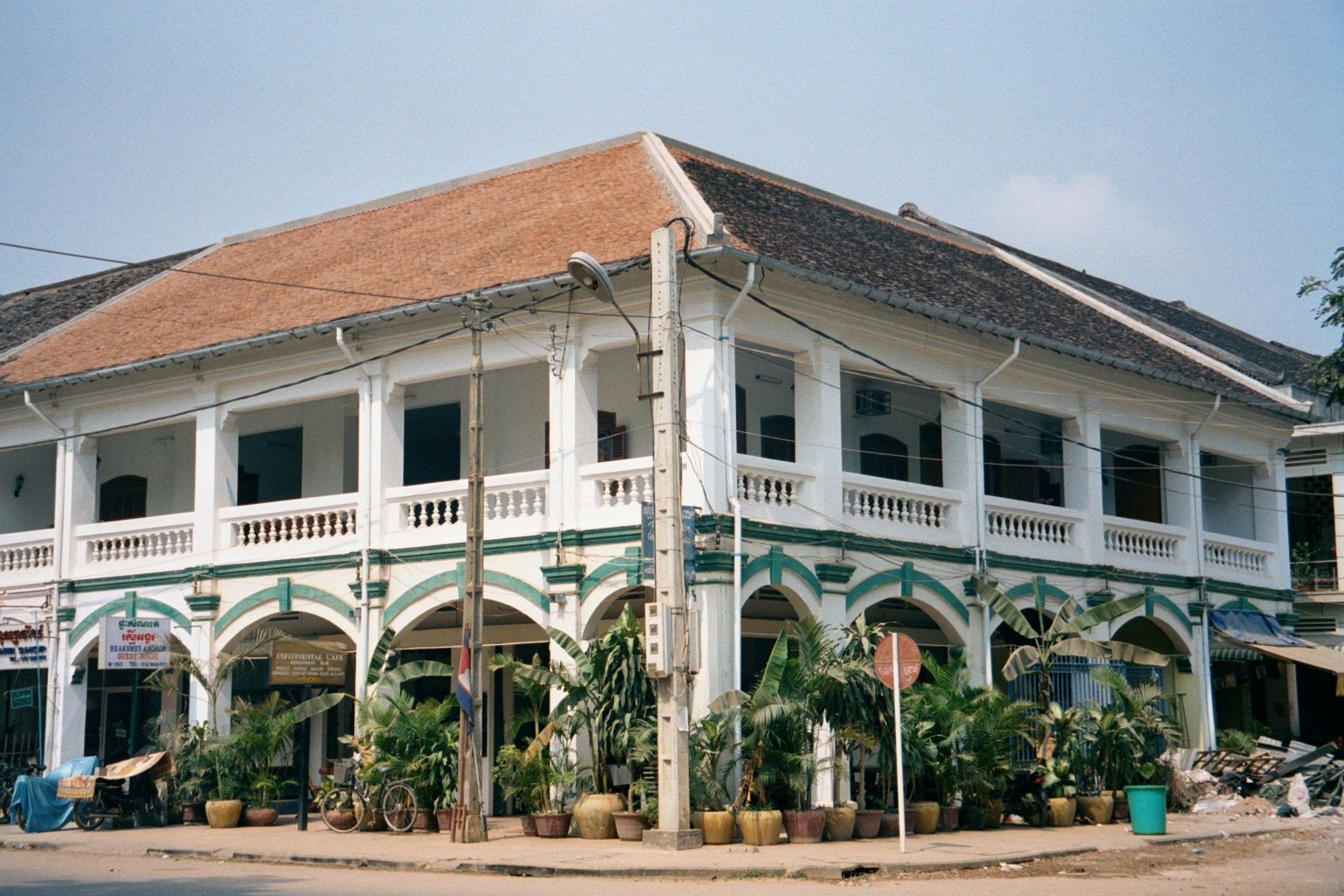 A half-dozen blocks were built during the colonial period.