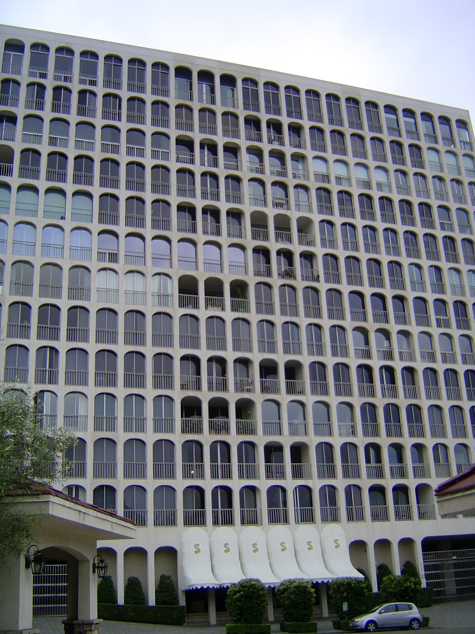 Housing nearby. No, the "S"s on the awnings aren't crossed by twin vertical lines. That was just your imagination.