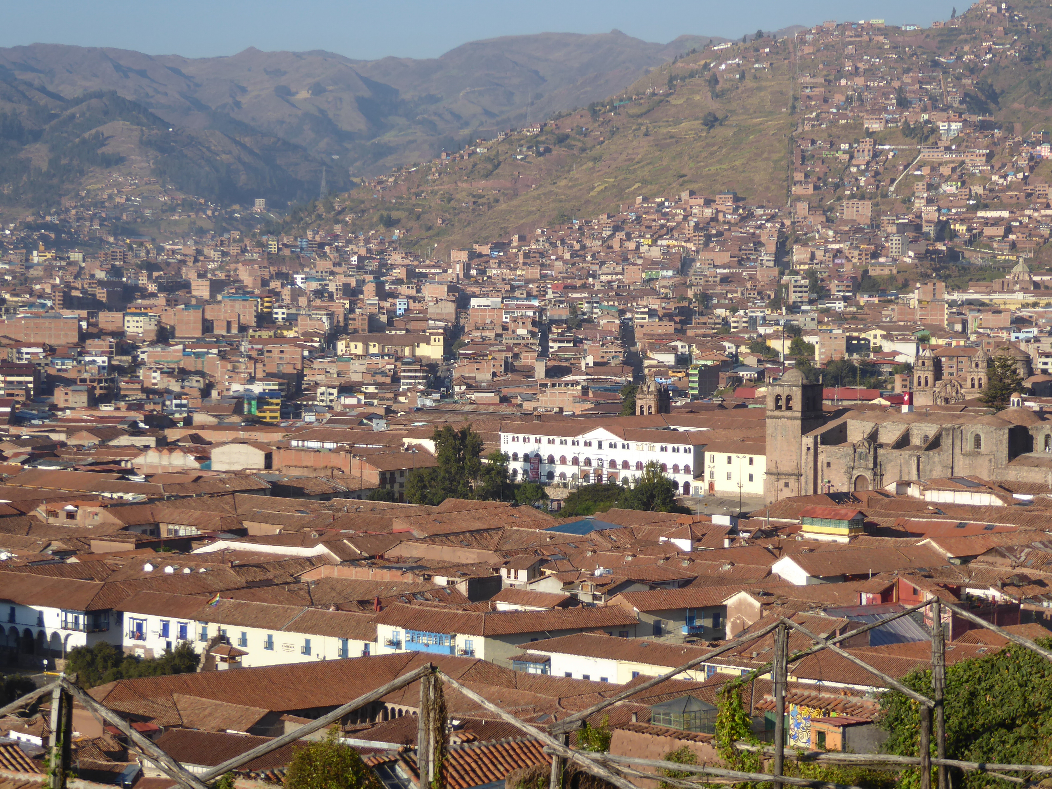 The northwest corner of the Plaza Mayor is at the lower left; the plaza at the center is the Plaza San Francisco, bordered by the church of