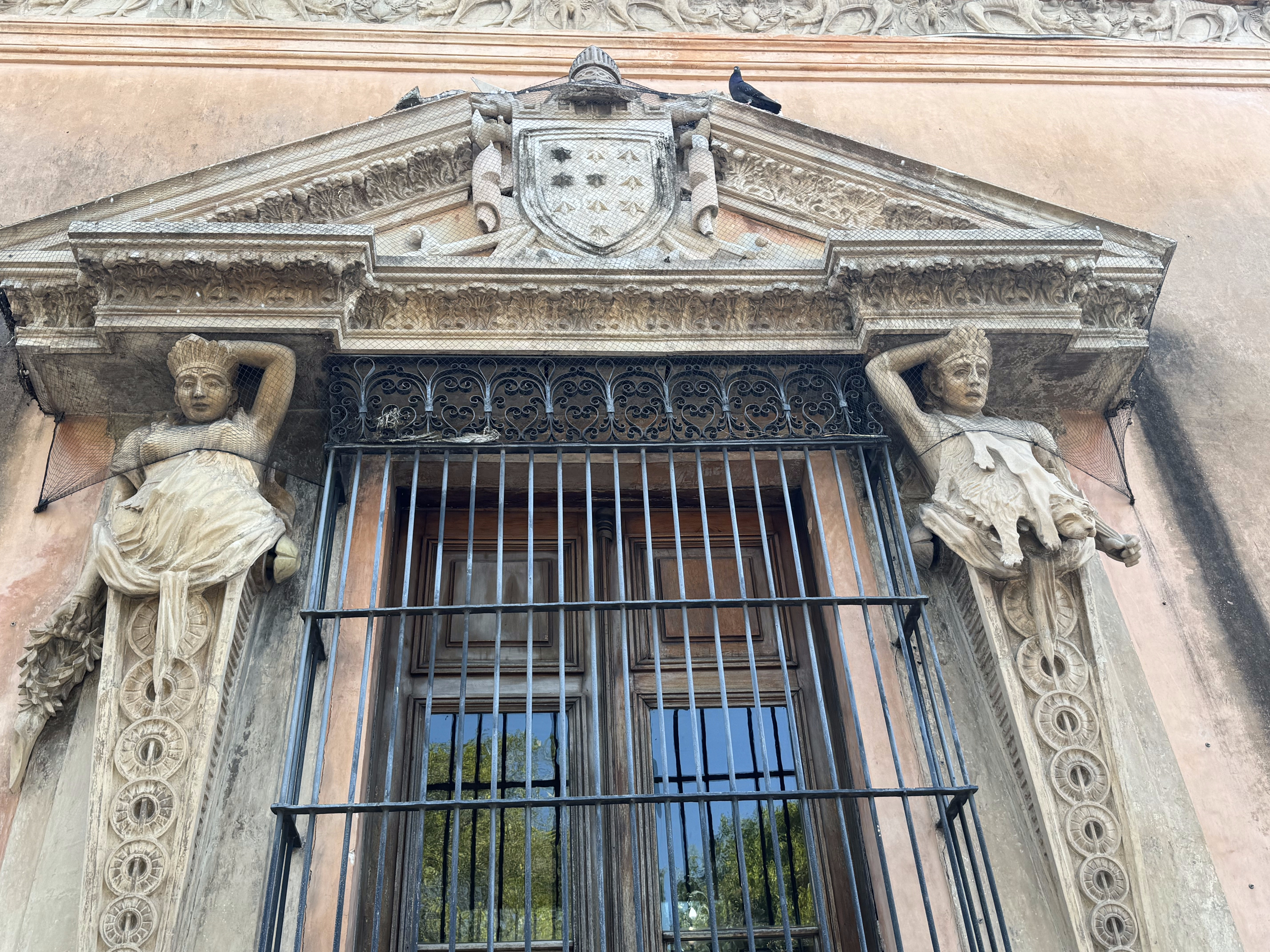 The house in the 1840s had become the property of Don Simón Peón, a henequenero who figures prominently in 19th century writing about Maya r