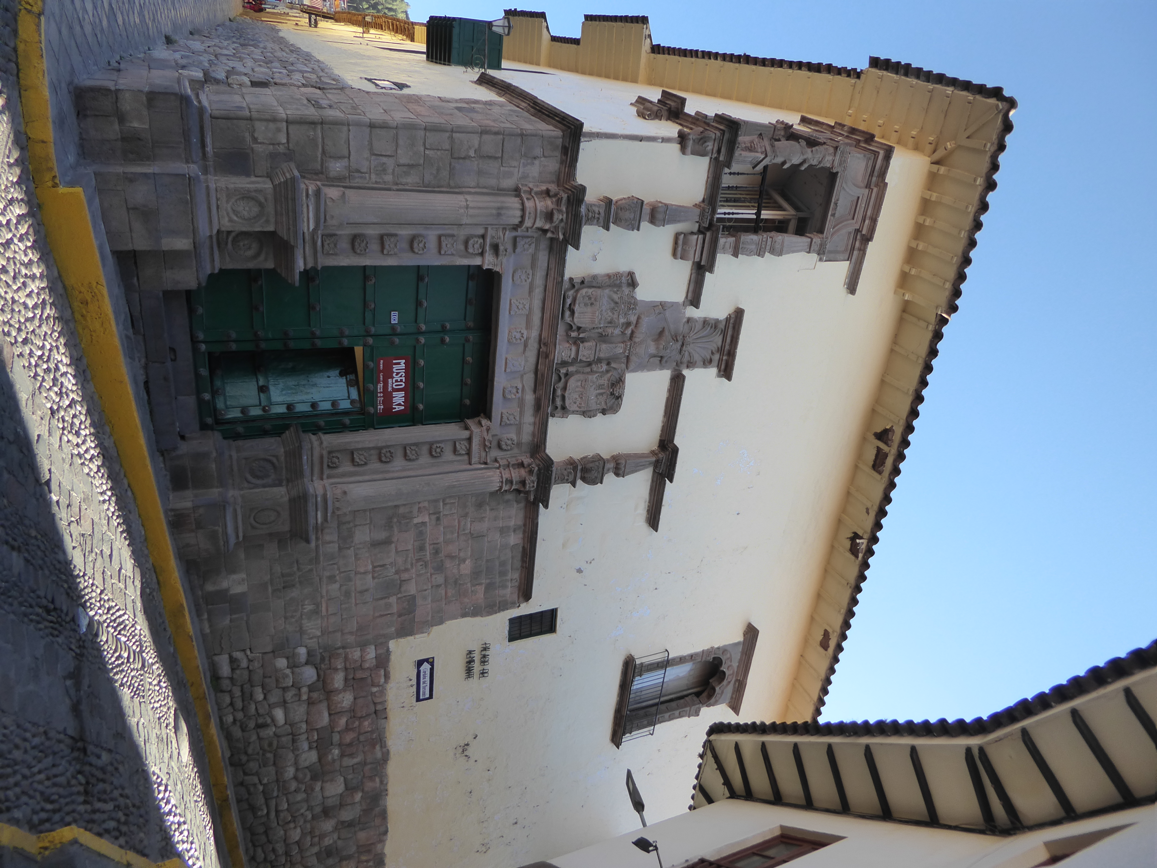 Sometimes the Spanish tried harder, which is to say that the Indians they hired as builders were told or allowed to do better. Here's an exa