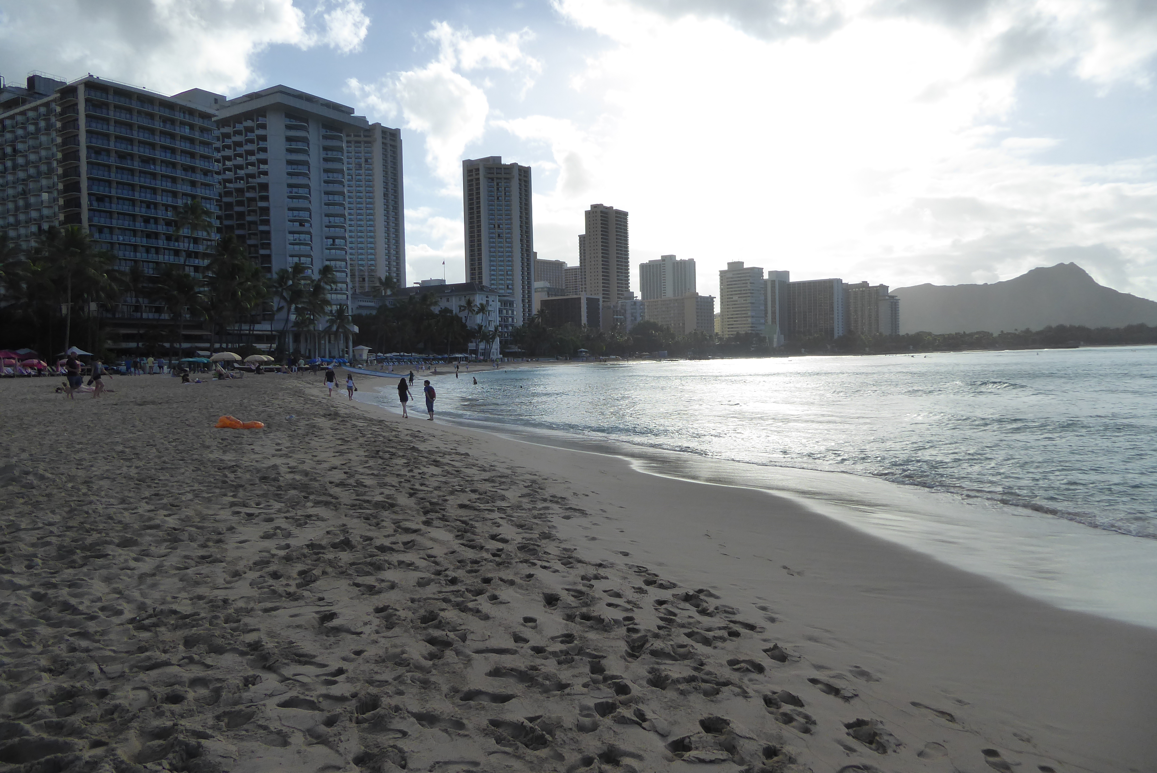 Tired of history? No problem: let's go to the beach. Between here and Diamond Head in the distance you can make out the Halekulani Hotel, th