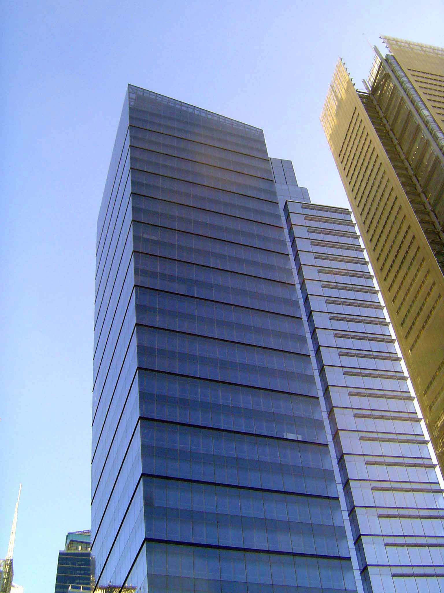 Adjoining the newspaper's new building, FXFowle architects built this tower, 11 Times Square, for SJP Properties.
