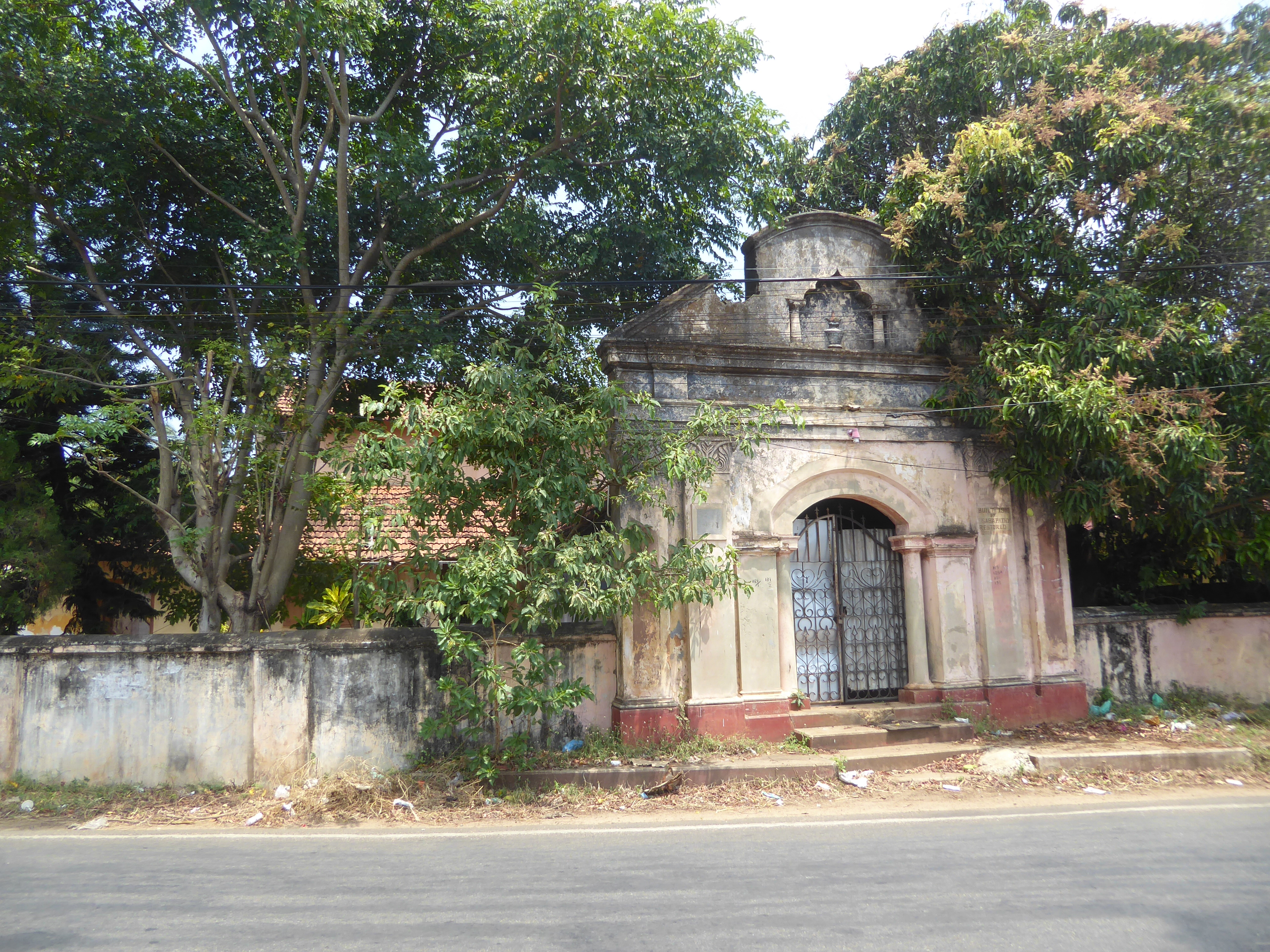 The style is formulaic Adiyapatham Road.