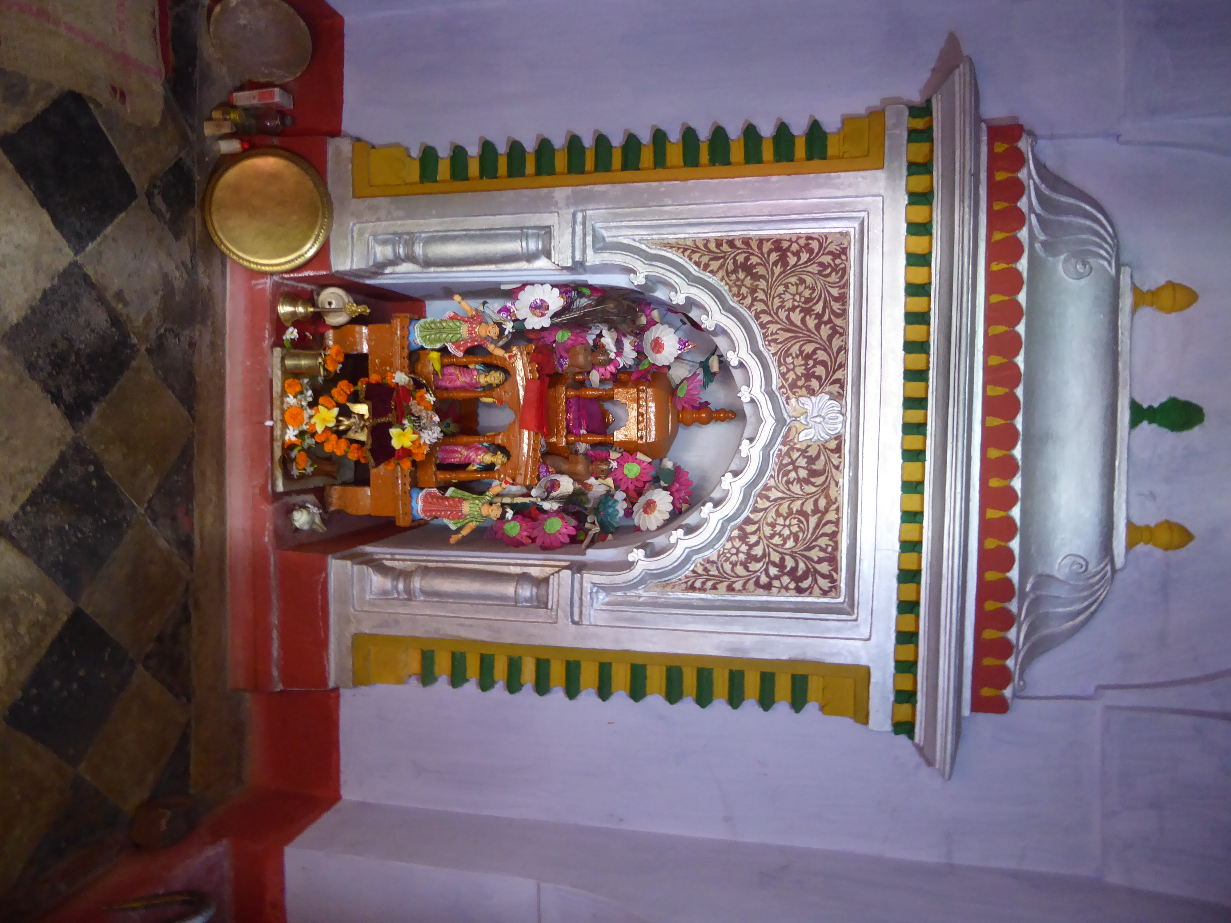 Here's the accessible shrine of the Sridhar Mandir.