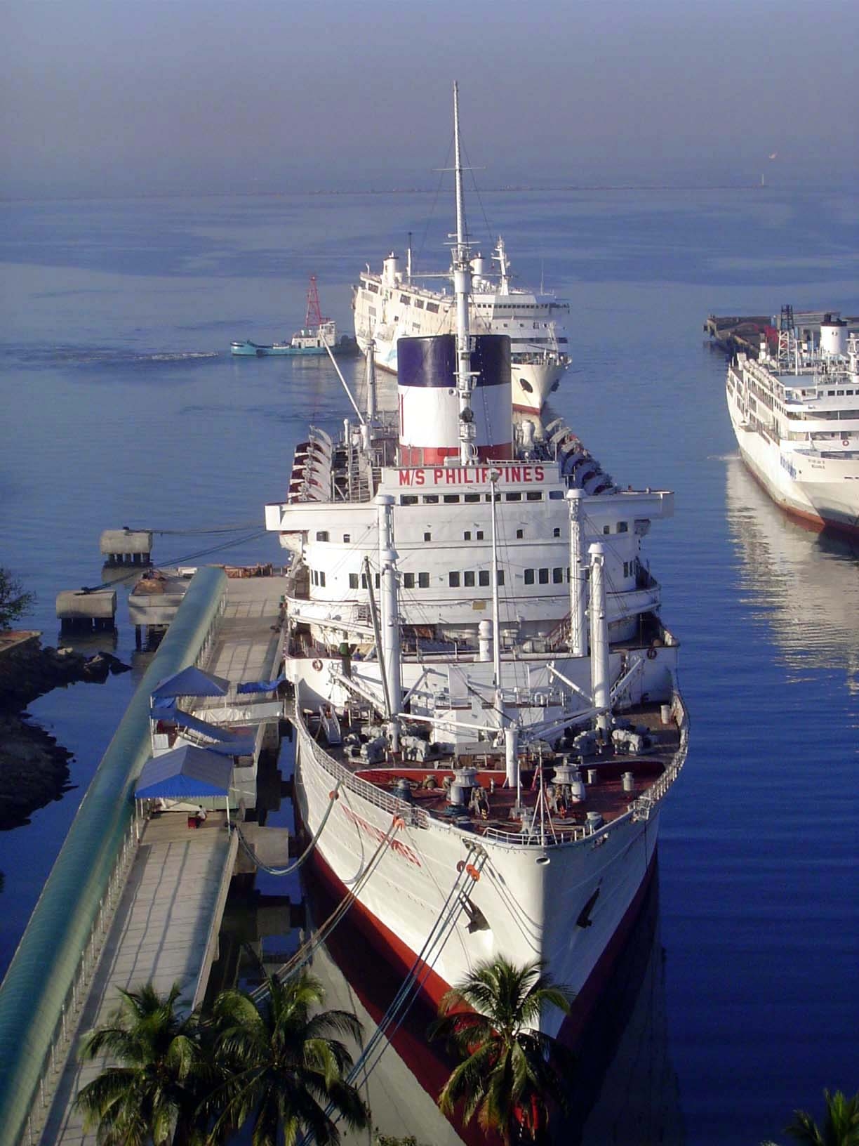 A closer view of the old Augustus. It was a very stylish ship.