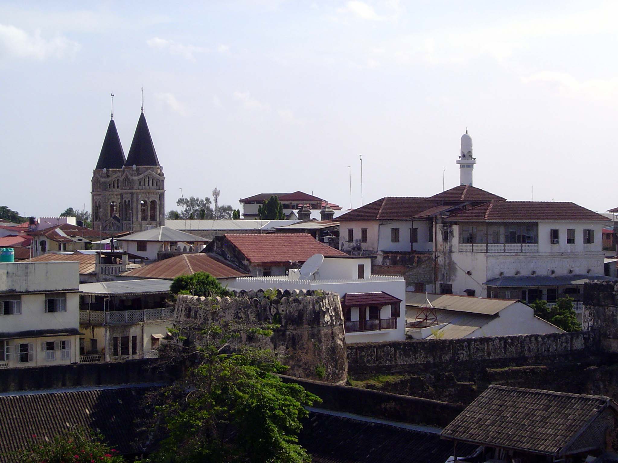 The view inland from the Beit al-Ajaib is interesting on two counts. First because it shows the Catholic church and the minaret of the Bagh