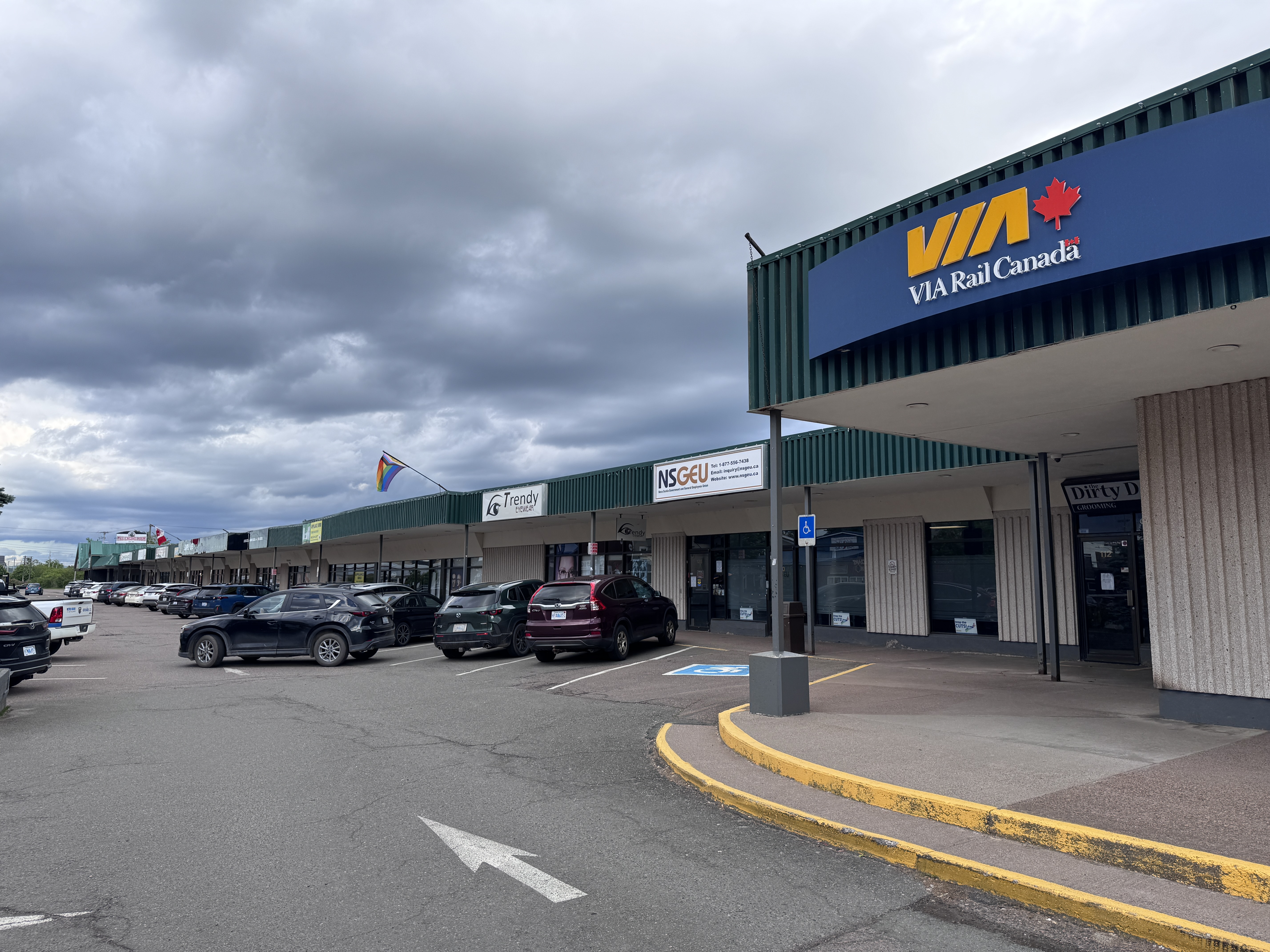 The train station's gone, replaced by the très élégant Truro Centre.  Via Rail's Ocean rolls through three times a week each way.  There wer