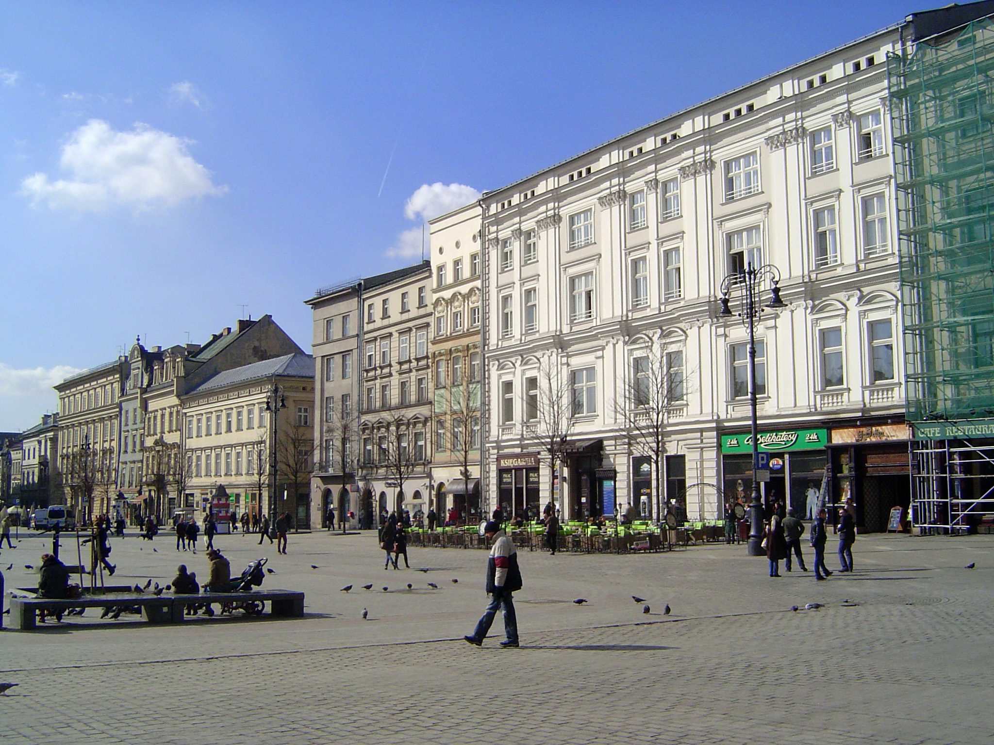 The bright building on the right was the Spis Palace.