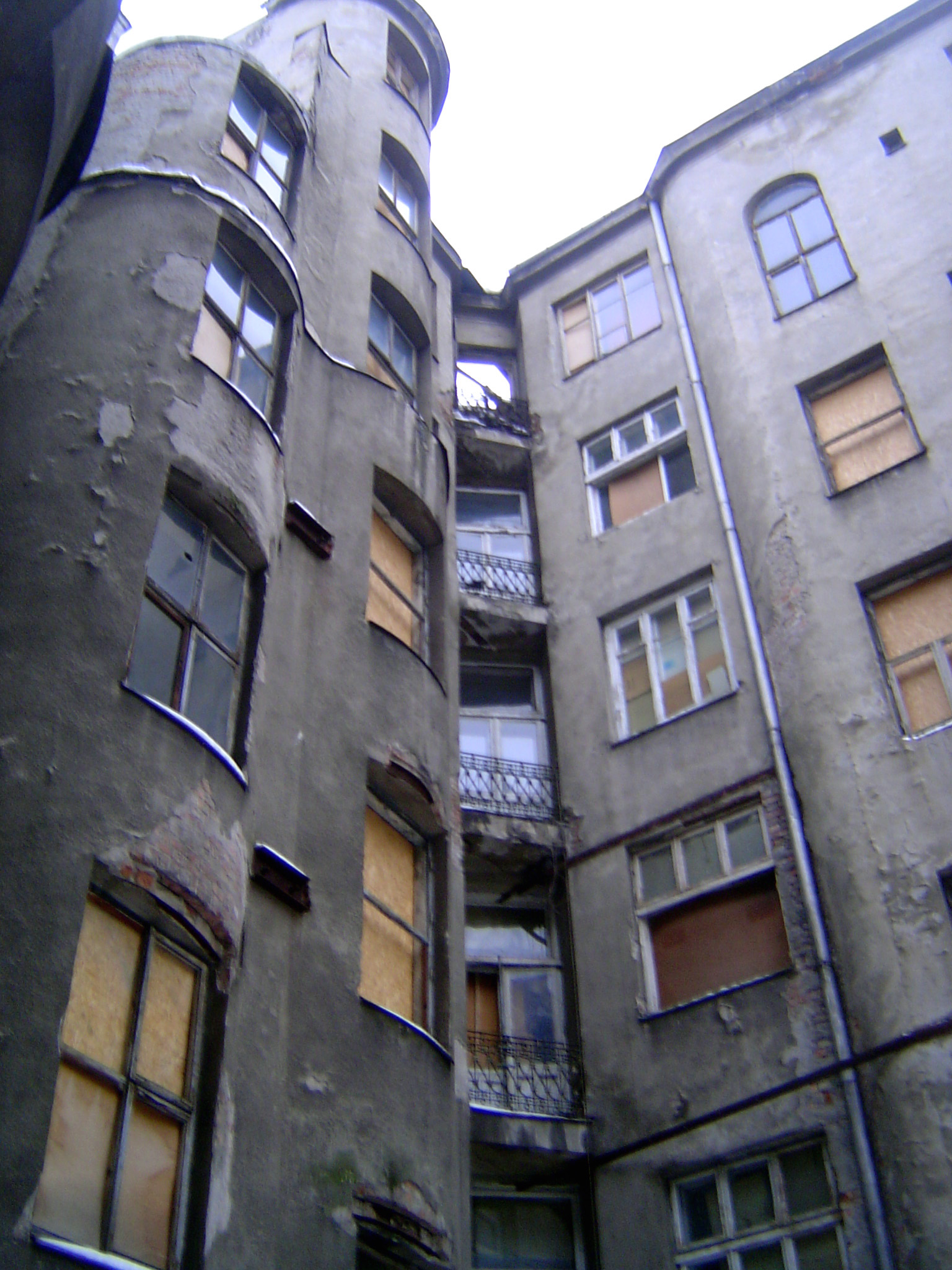 Courtyard of the same.