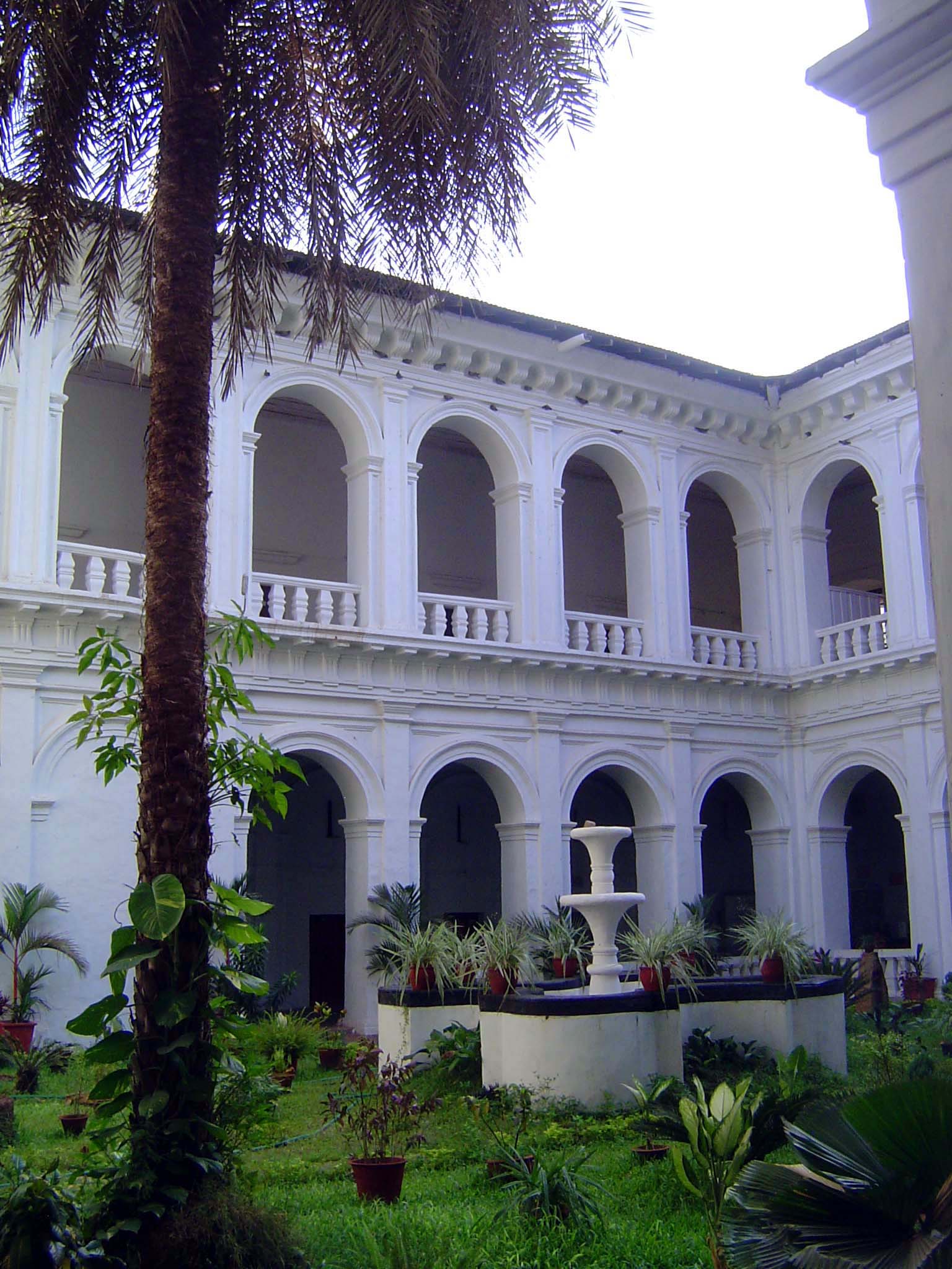 Courtyard of that monastery, now the Pius X Pastoral Institute.