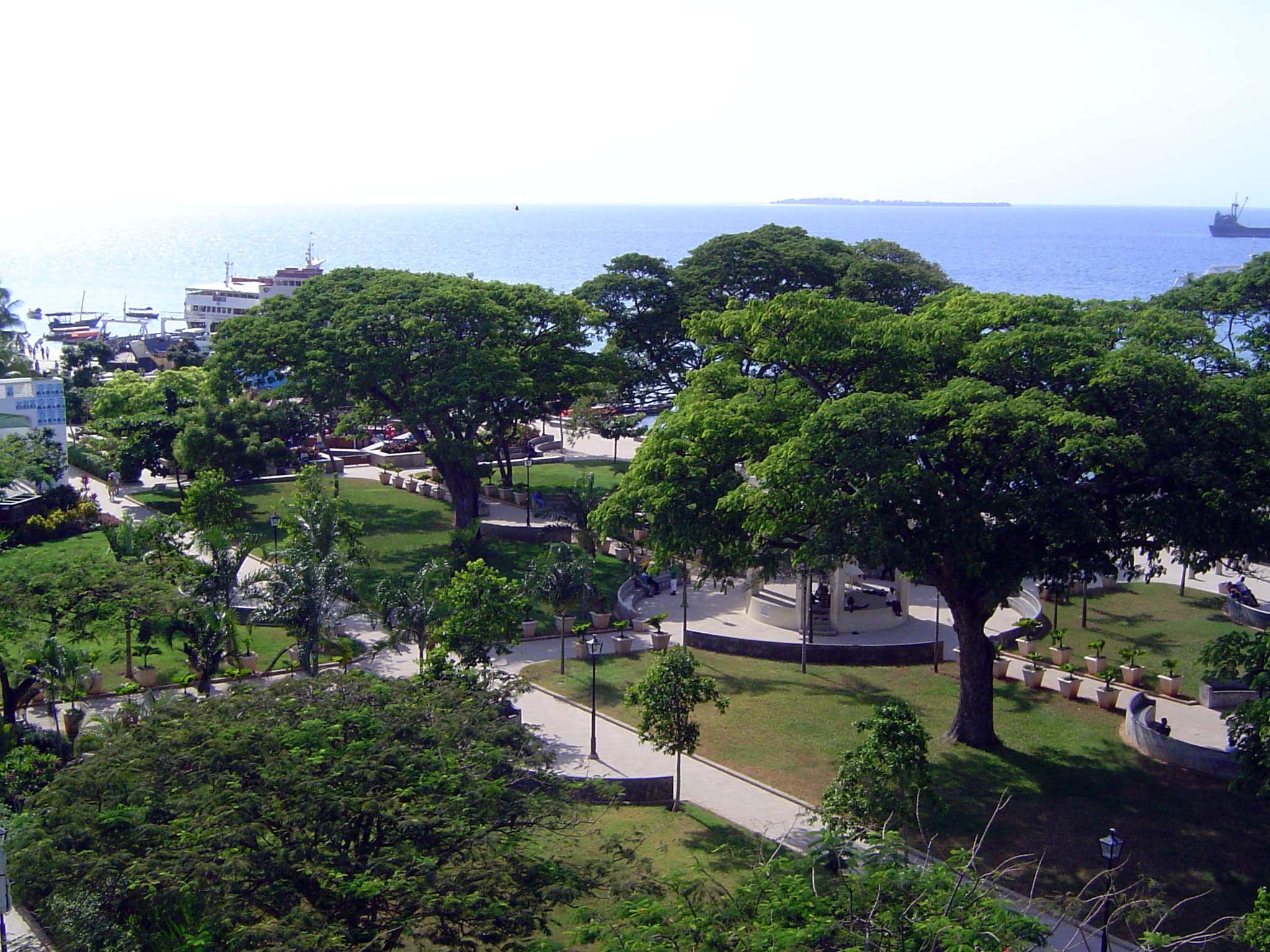 The marine view takes in a garden created in 1935 in honor of King George V. It's popularly called the Forodhani Park, from the former Custo