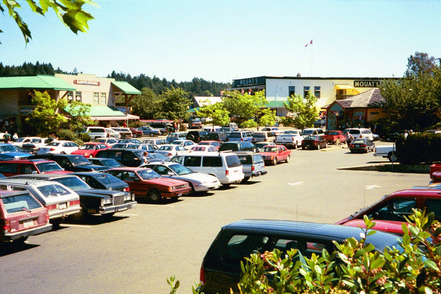 At least in summer, shoppers mostly look for art, not hardware. The old general store, which once faced the Canadian Pacific dock, now has a