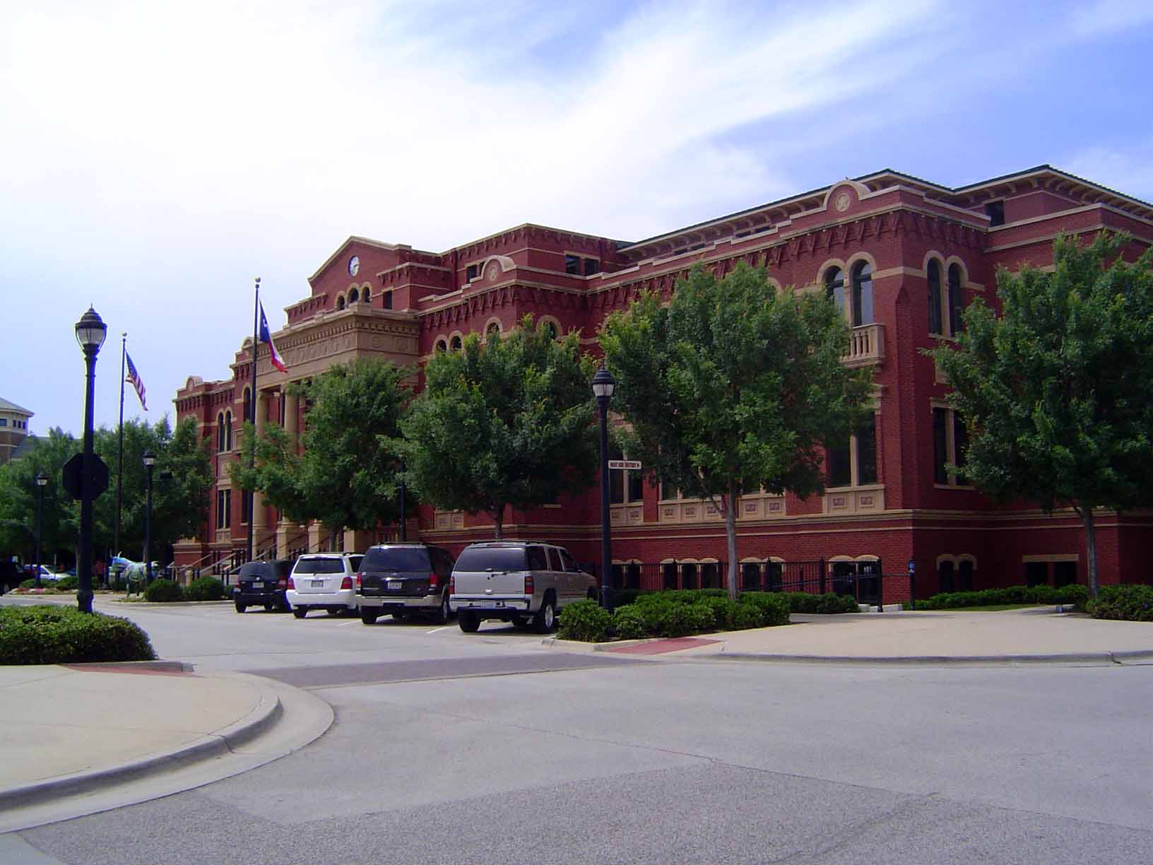 Perhaps the design is most suggestive of the Pension Building in Washington.
