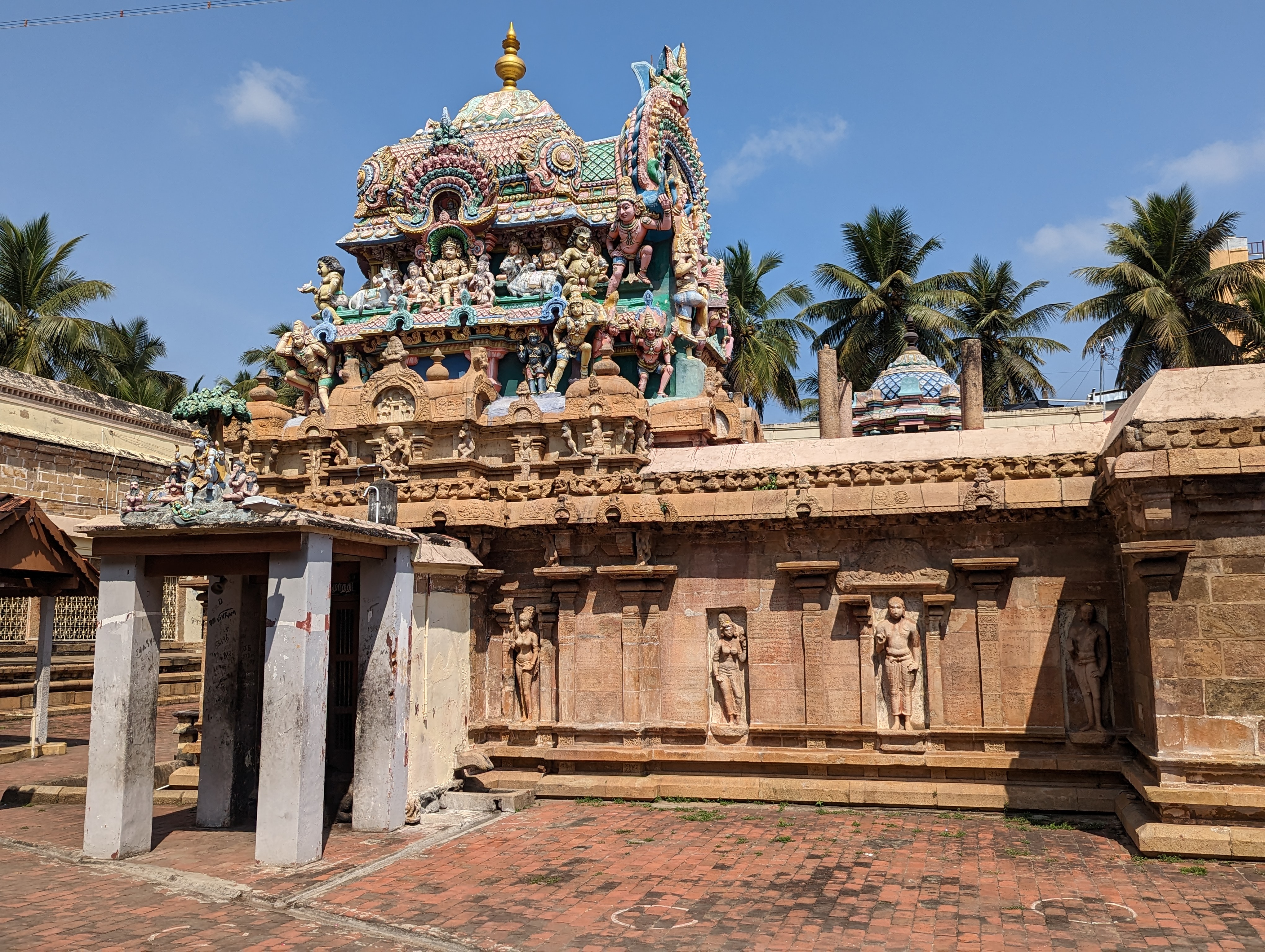 The late S.R. Balasubrahmanyam, a leading authority, writes, "This is one of the finest of the early Chola temples.  Its original structure