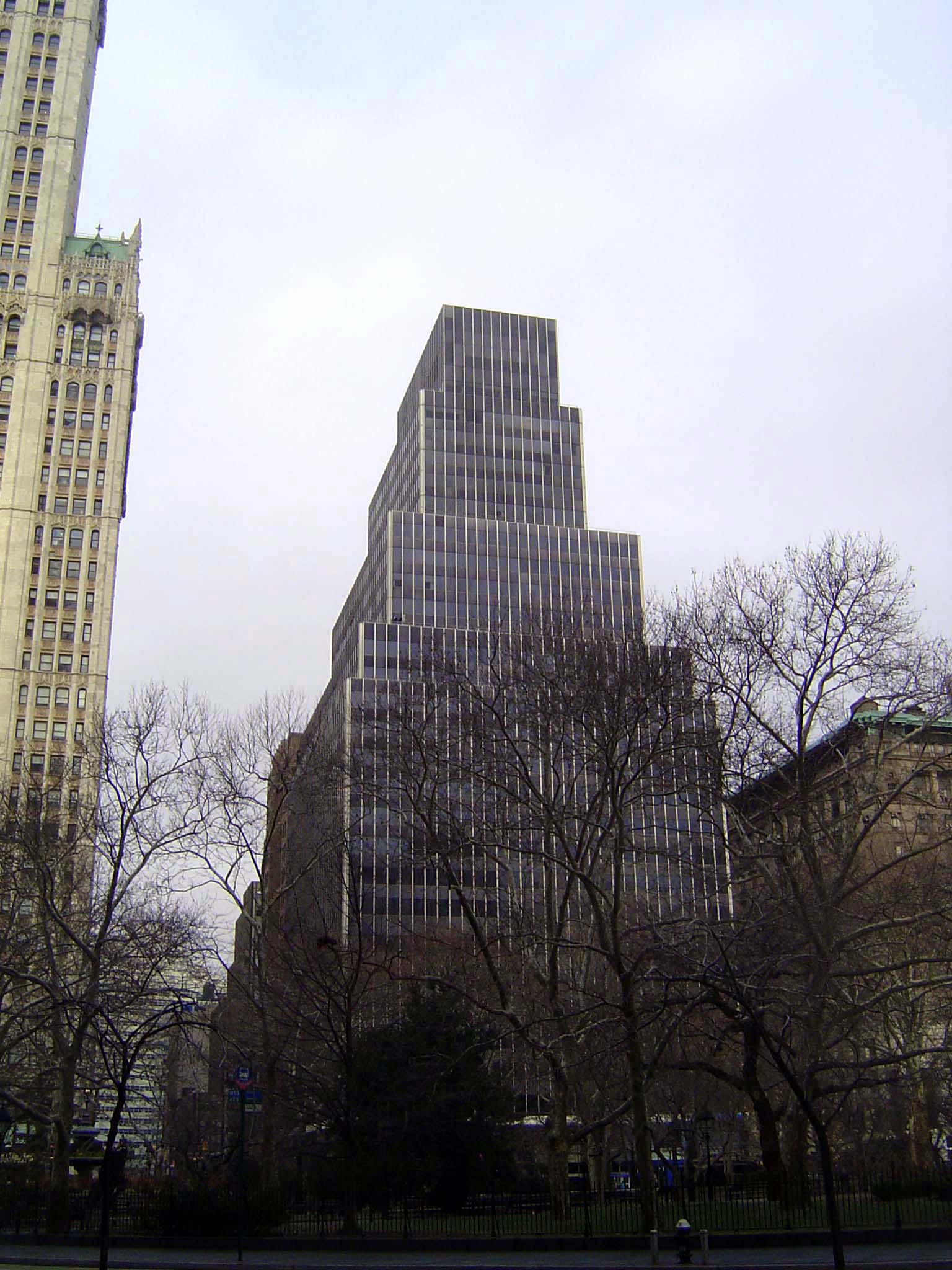 To its north, a grim exercise in mimicry, like a digital copy of a great singer's voice. The building, at 250 Broadway, was designed by Emer