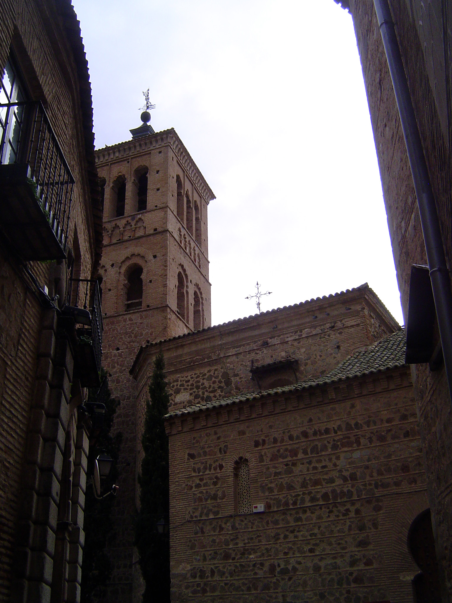 The Muslim or Mudéjar tradition was carried over spectacularly to churches such as this one, San Roman, now the Museo Visigotico.