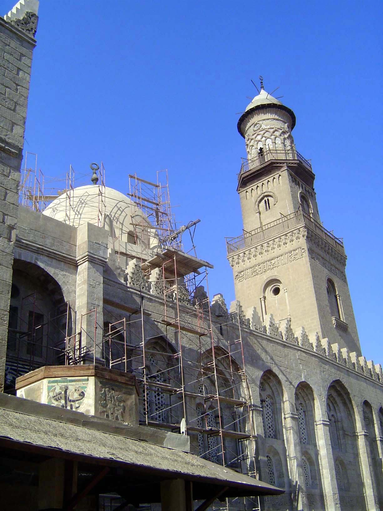 A better view of the Complex of Qalawan, built in a single year by the first Mahri Mamluk sultan and the oldest of this sequence of complexe