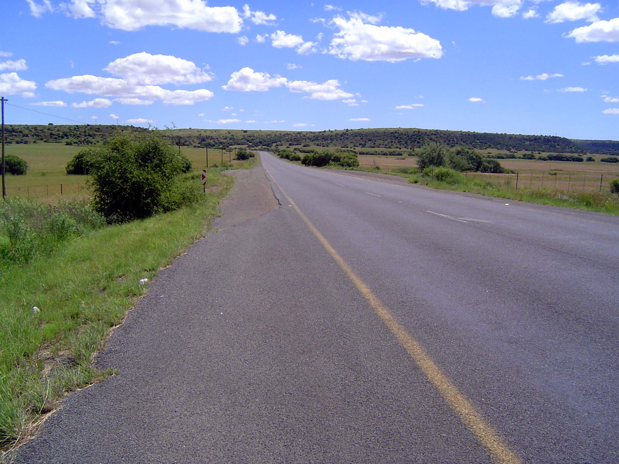 The road in from Bloemfontein.