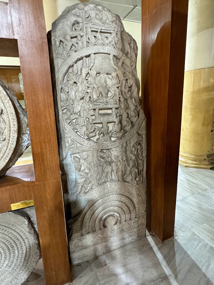 Accession 135, a pillar with the story of Mandhata, a univeral monarch who obtains the seven jewels of an emperor and rules over the entire